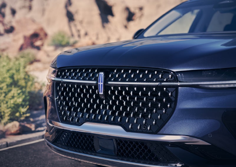 The stylish grille of a 2024 Lincoln Nautilus® SUV sparkles in the sunlight. | North Park Lincoln in San Antonio TX