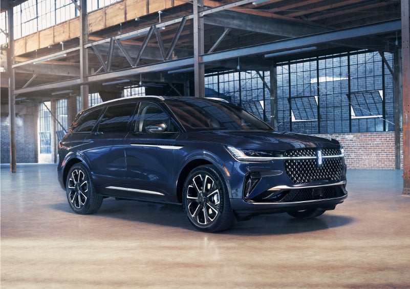 A 2024 Lincoln Nautilus® SUV is parked in an industrial space. | North Park Lincoln in San Antonio TX