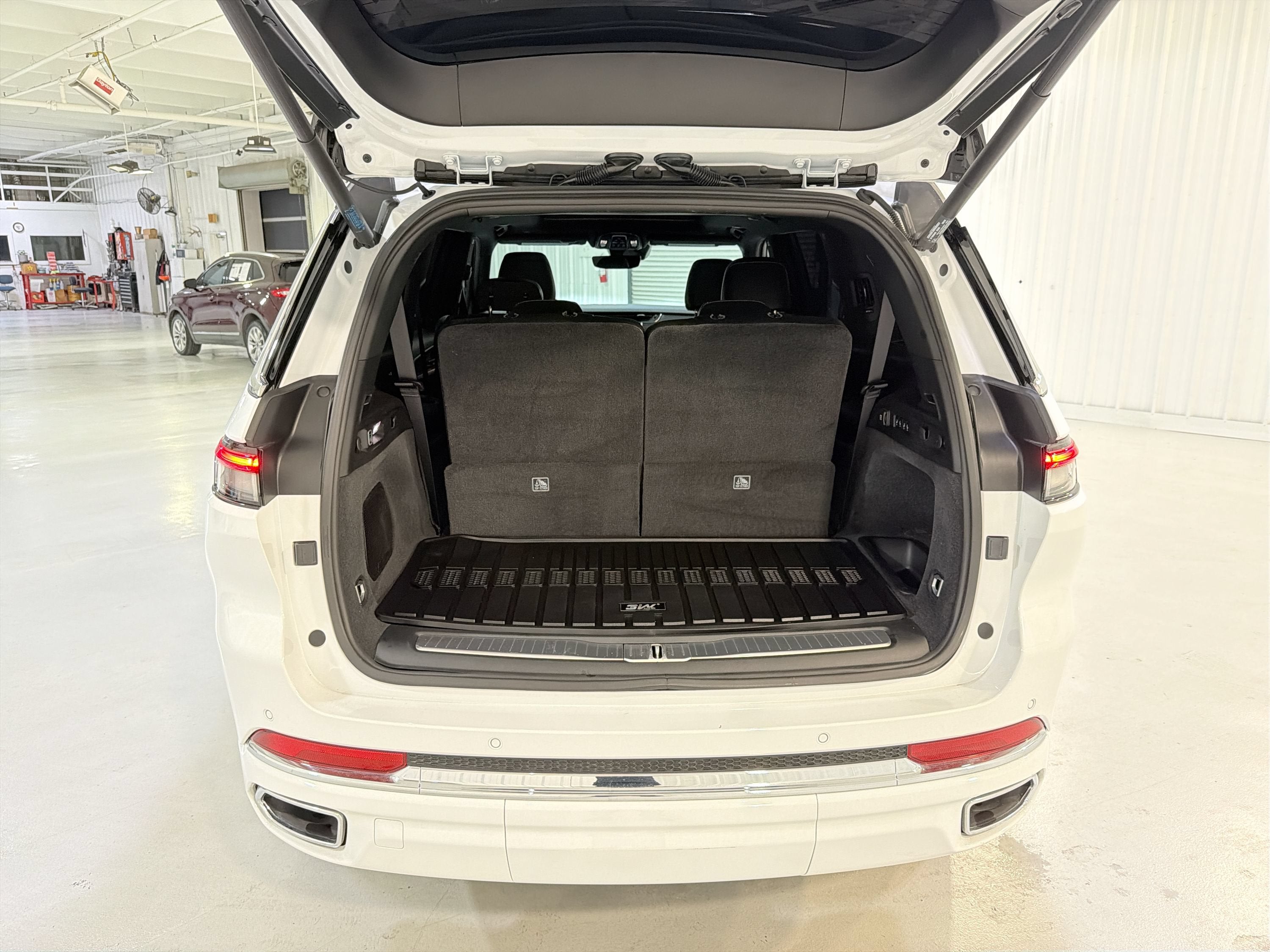 2025 Jeep Grand Cherokee L Overland