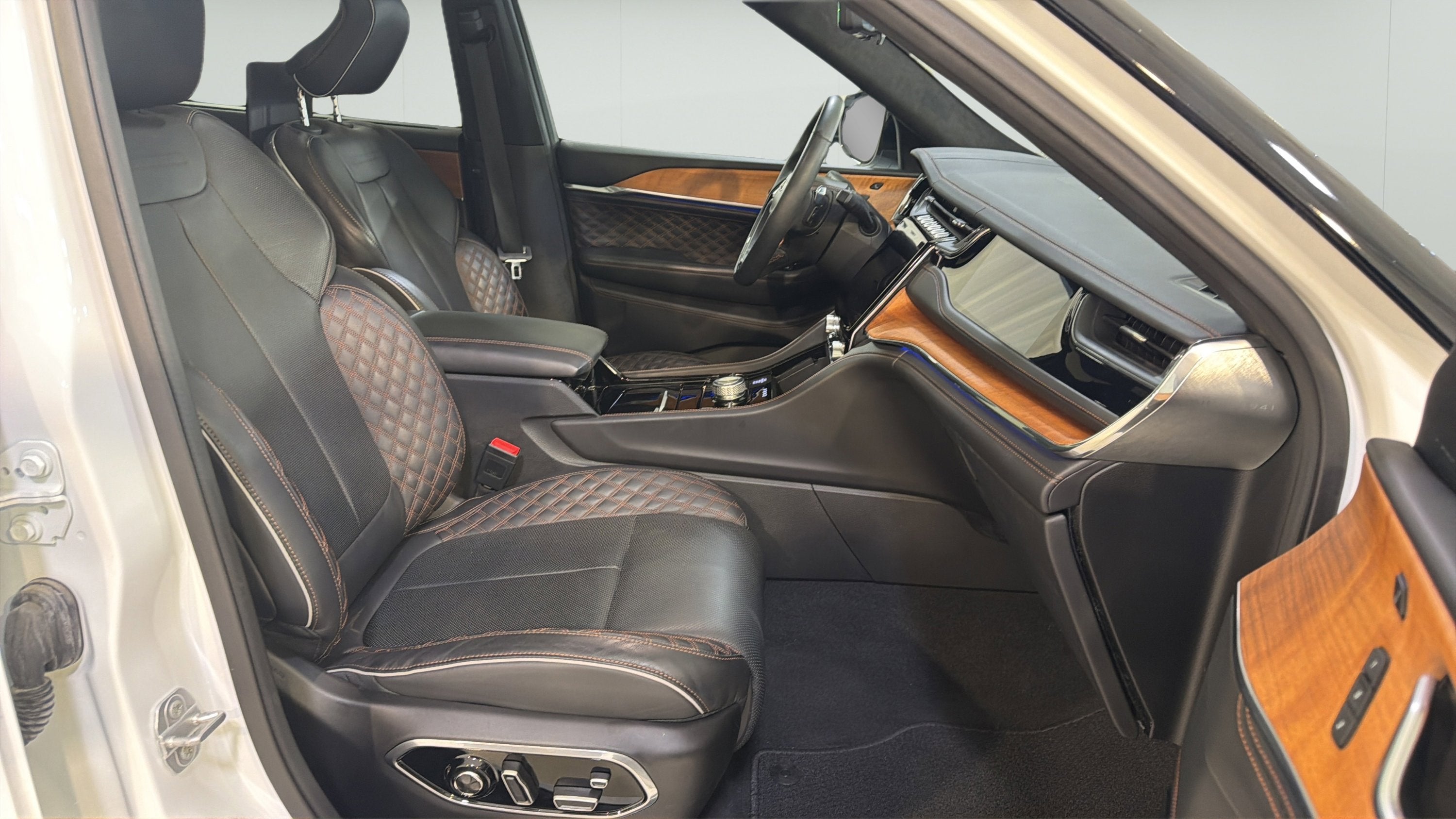 2023 Jeep Grand Cherokee L Summit Reserve