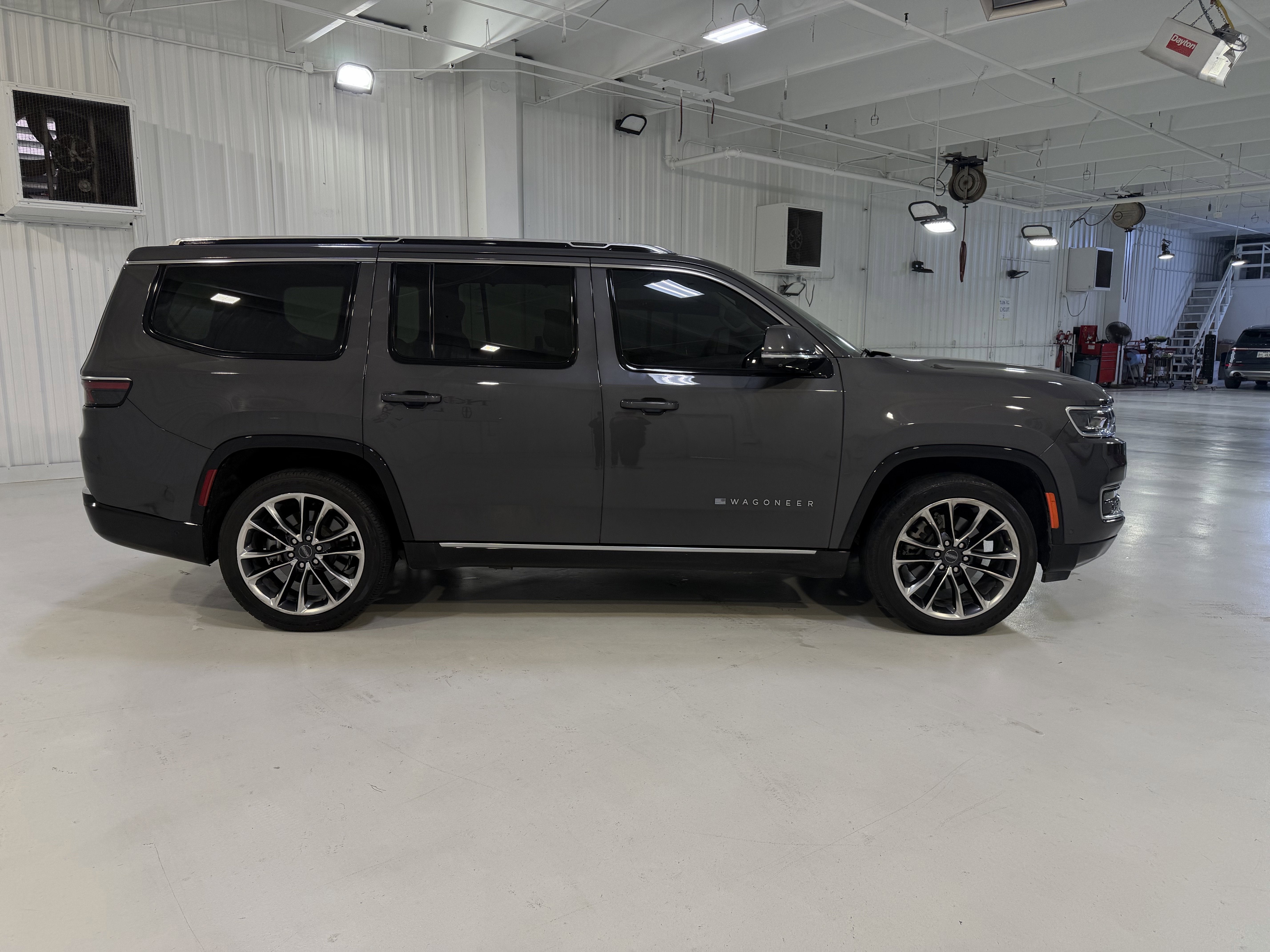 2022 Jeep Wagoneer Series III