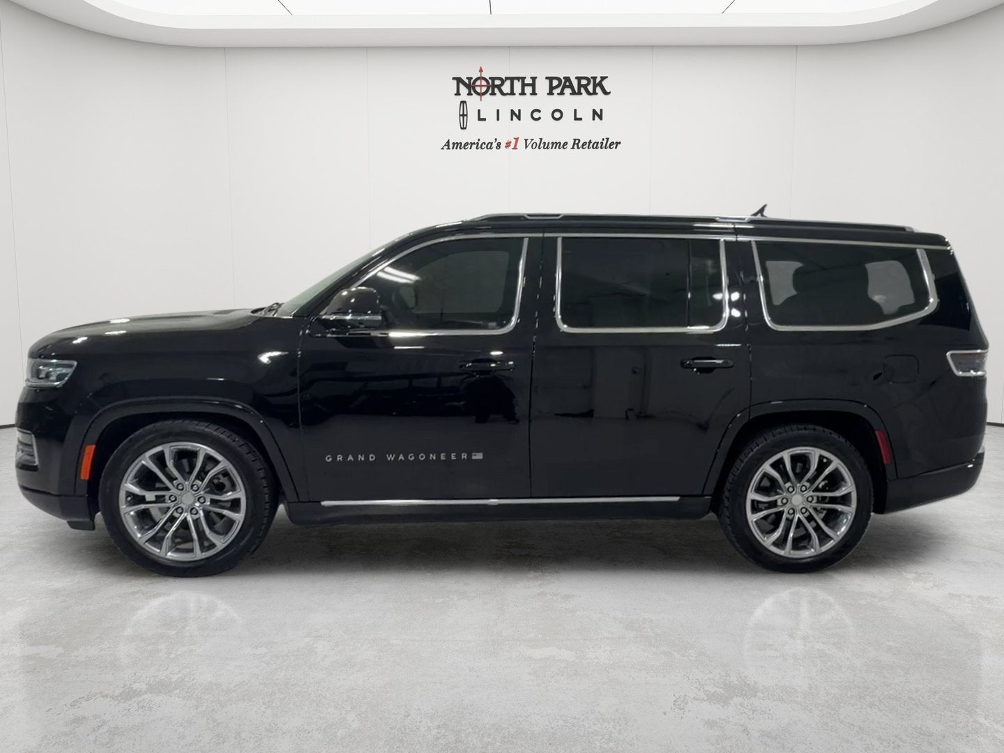 2023 Jeep Grand Wagoneer Series II