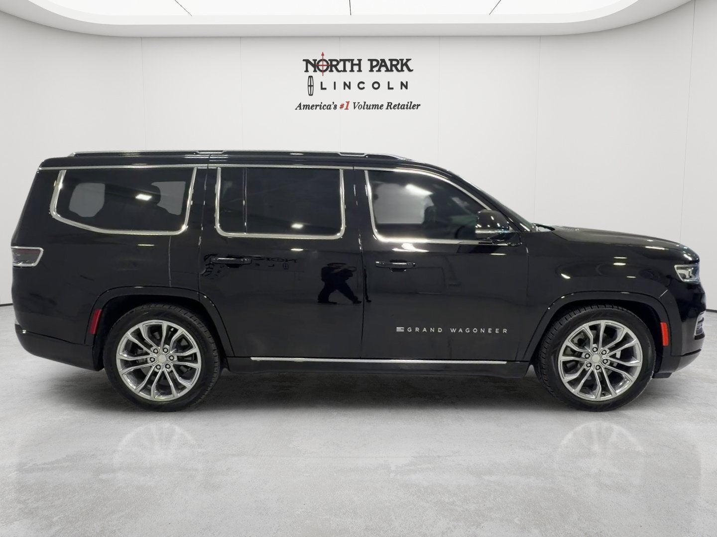 2023 Jeep Grand Wagoneer Series II