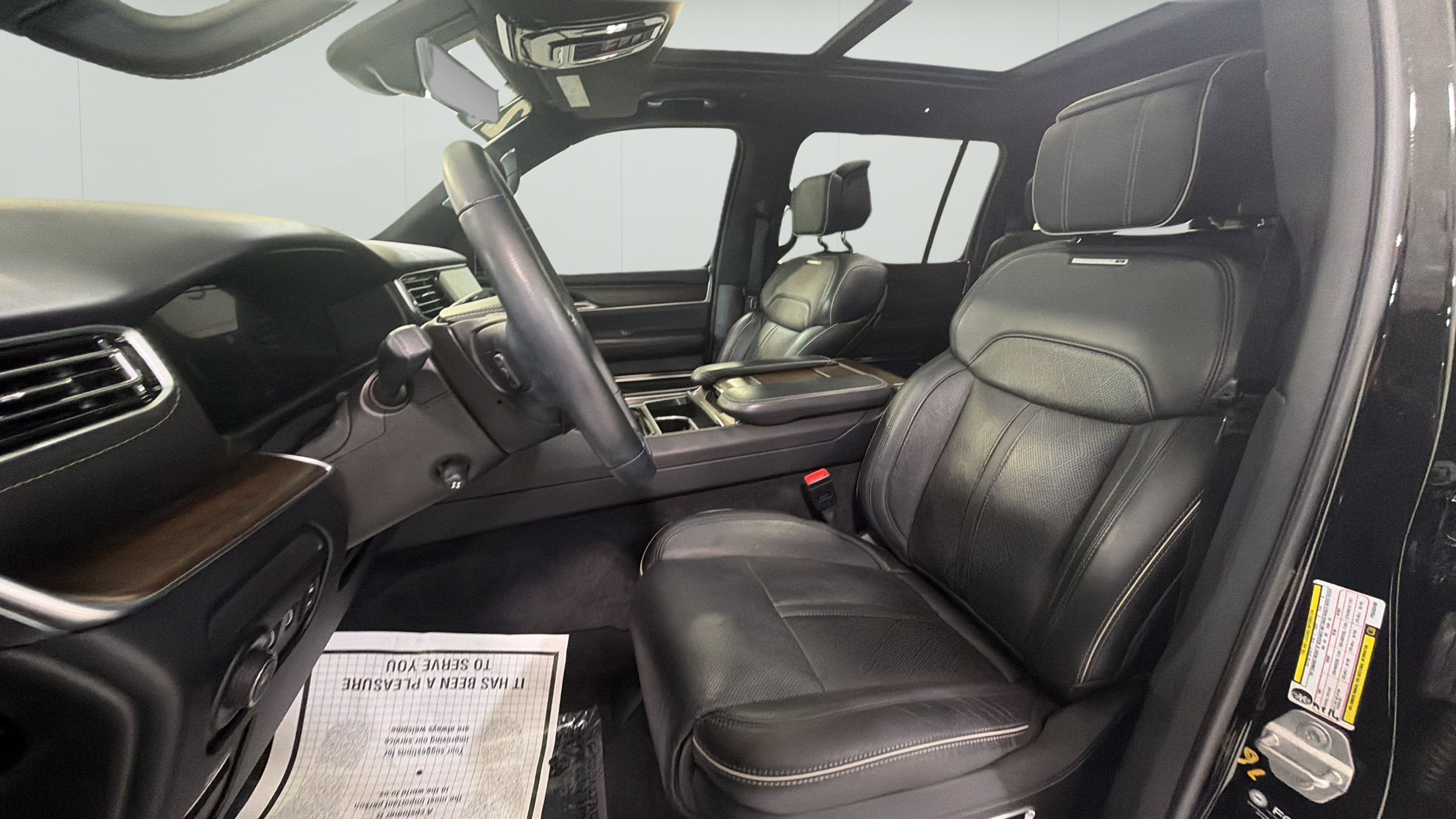 2023 Jeep Grand Wagoneer Series II
