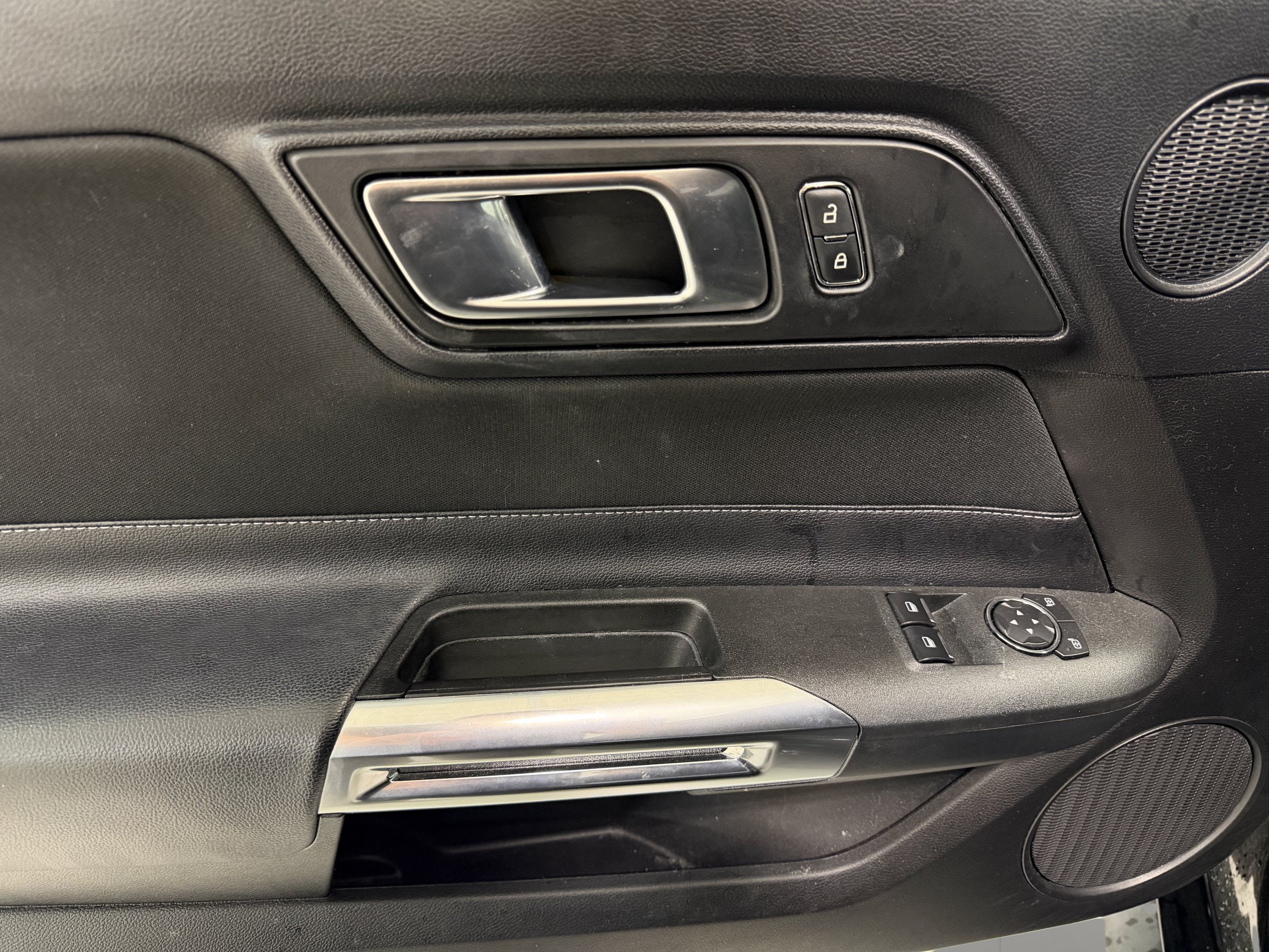 2021 Ford Mustang EcoBoost