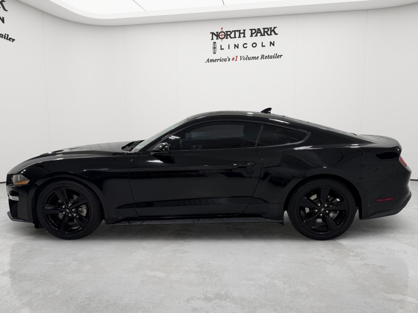 2021 Ford Mustang EcoBoost