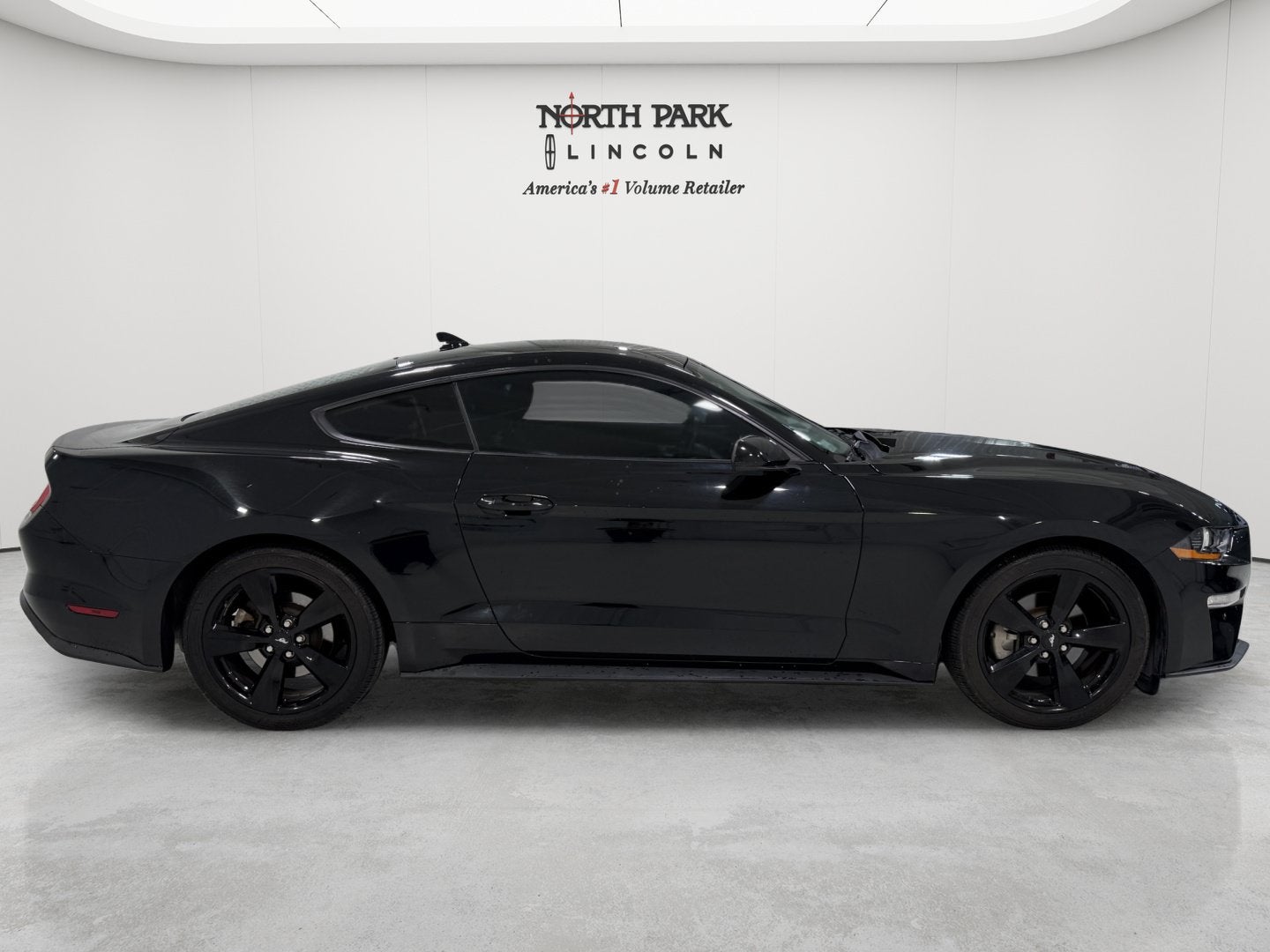 2021 Ford Mustang EcoBoost