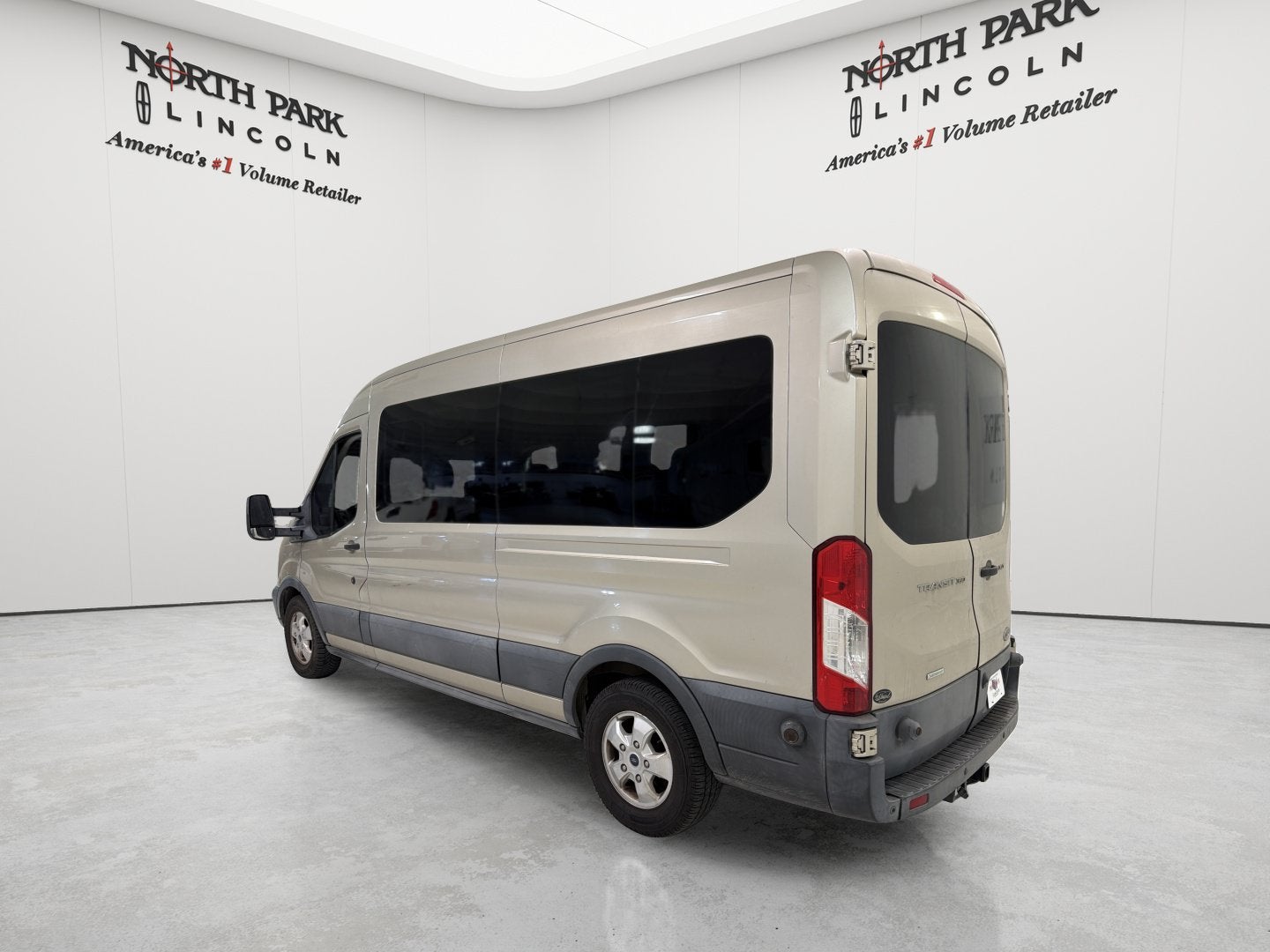 2017 Ford Transit Wagon XLT