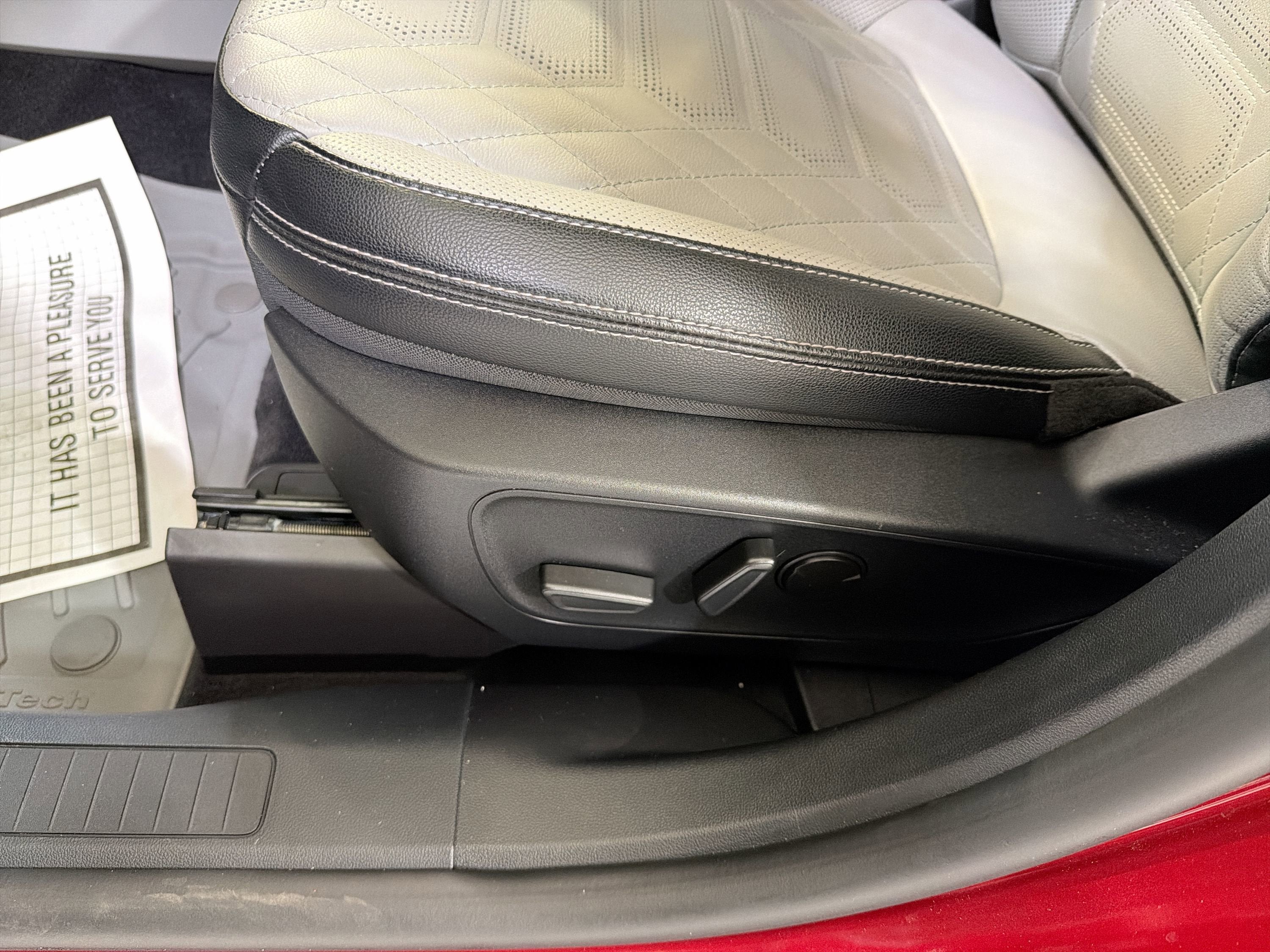 2024 Ford Escape Platinum