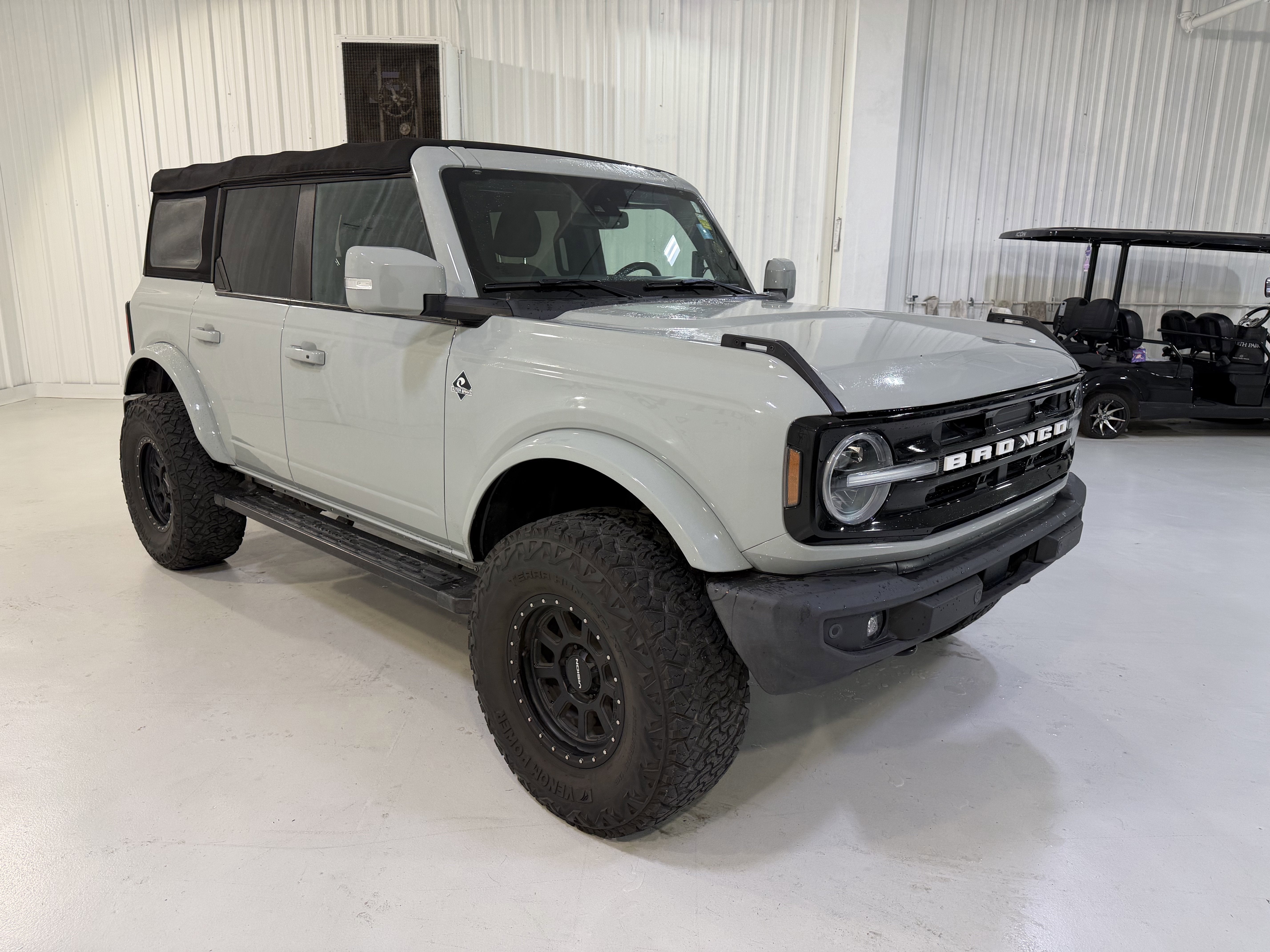 2022 Ford Bronco Outer Banks