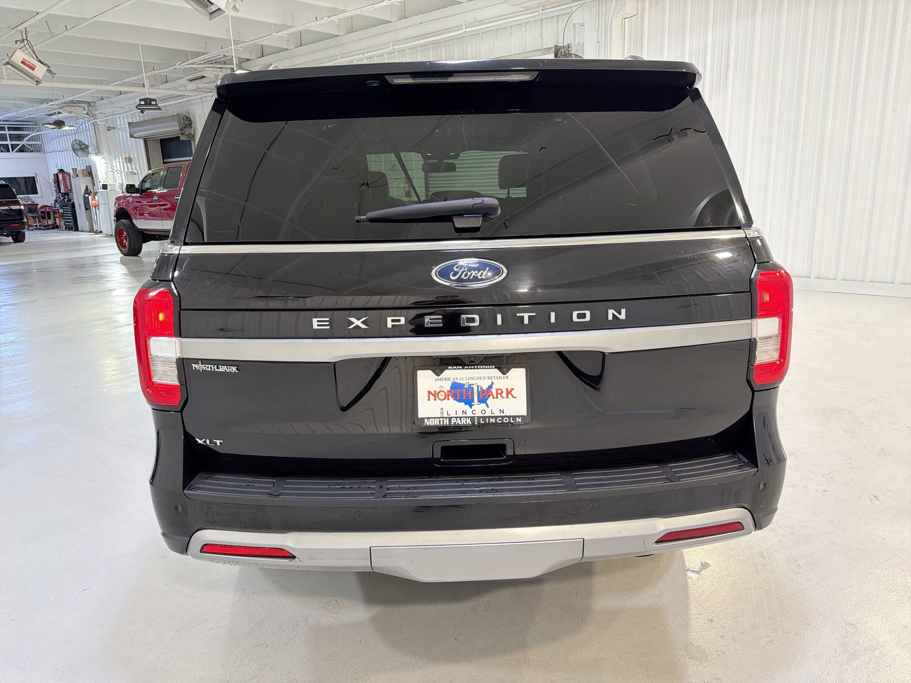 2024 Ford Expedition XLT