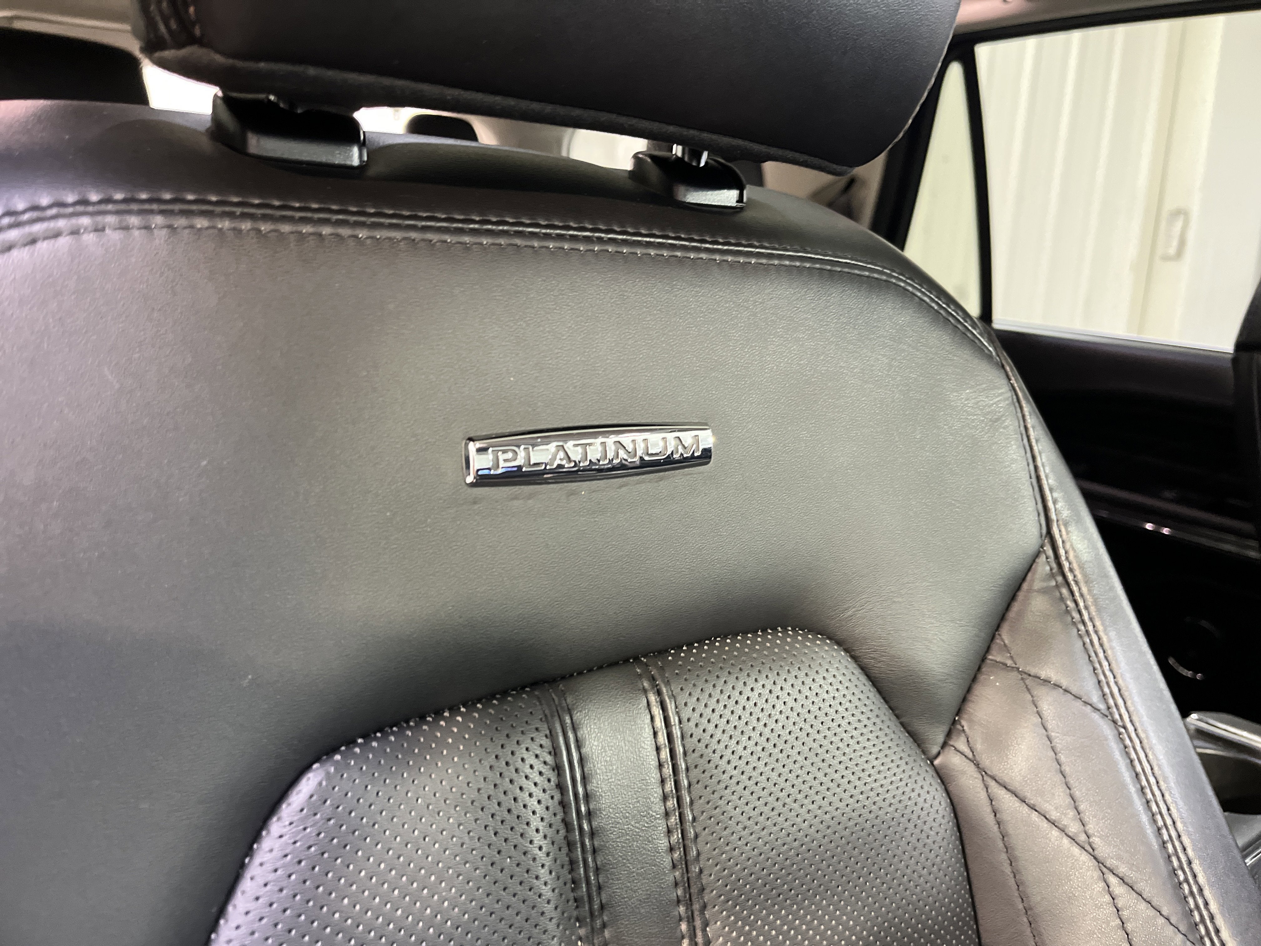 2020 Ford Expedition Platinum