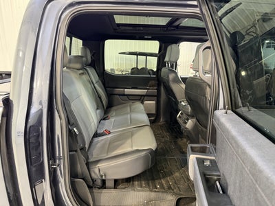 2022 Ford F-150 Lightning Base