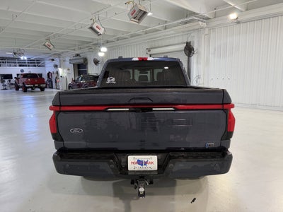 2022 Ford F-150 Lightning Base