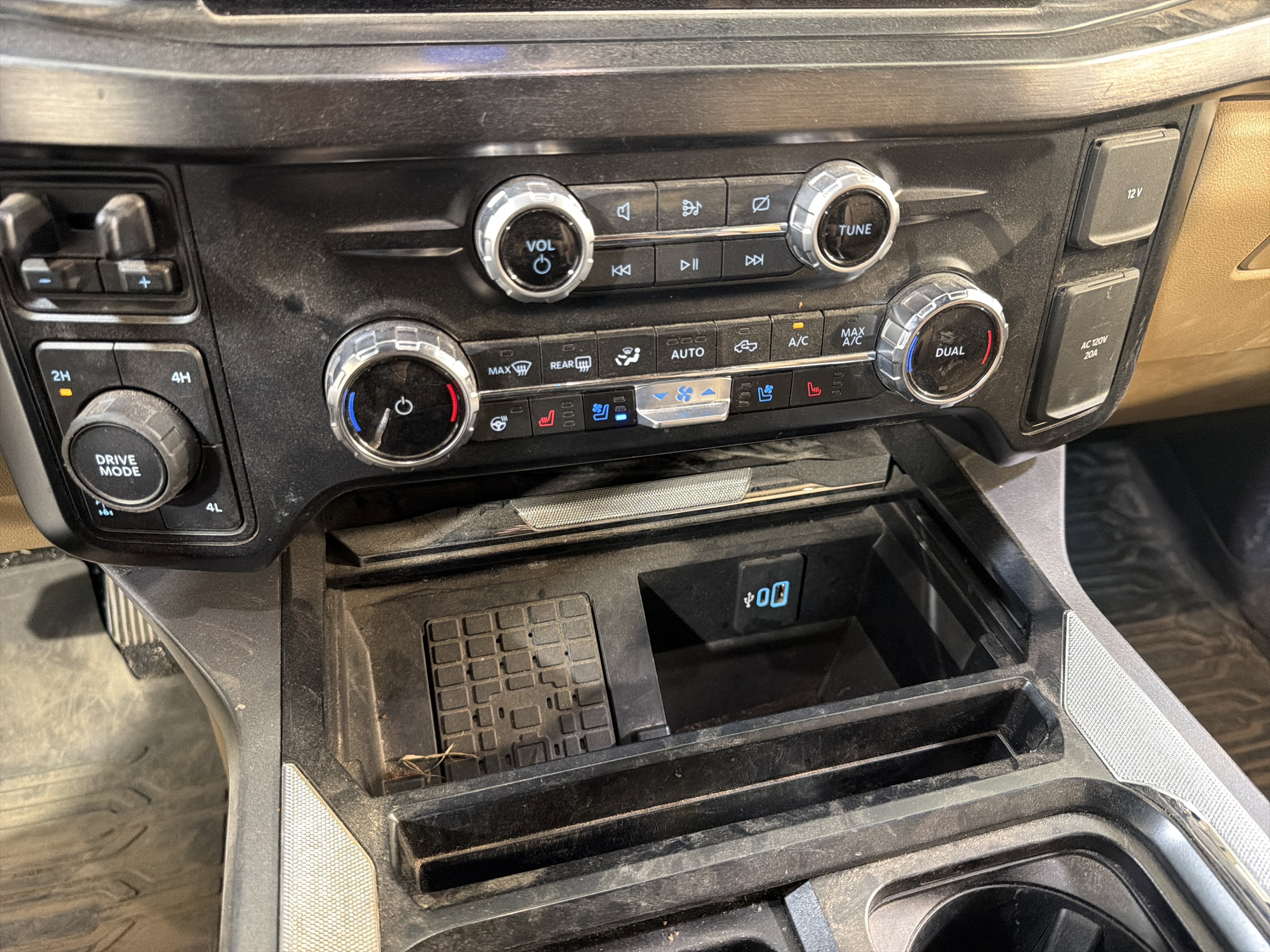 2024 Ford Super Duty F-250 SRW LARIAT