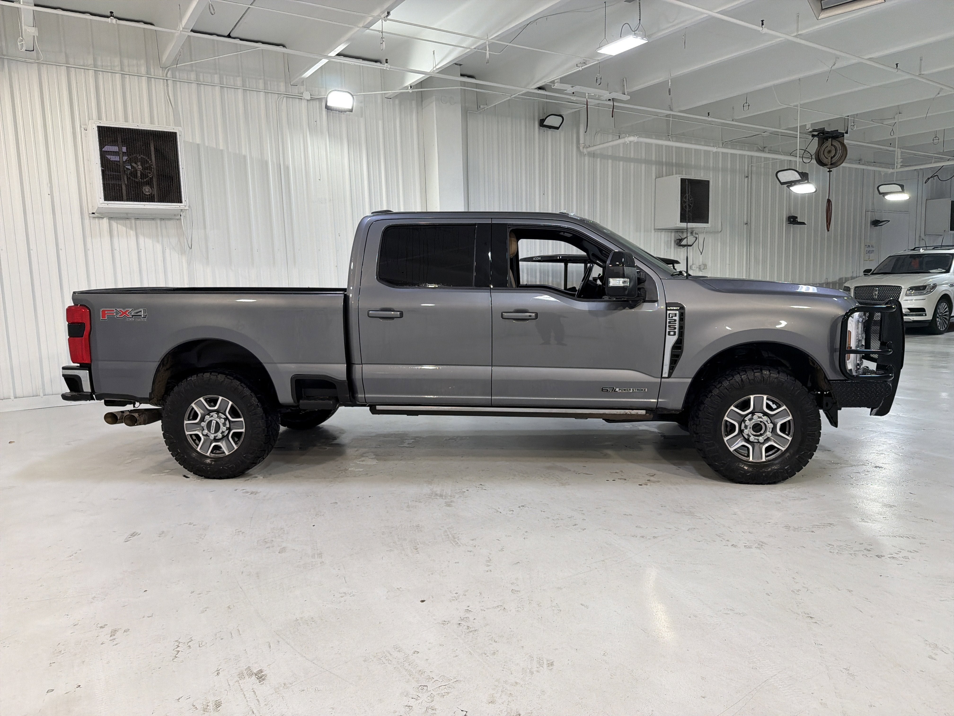 2024 Ford Super Duty F-250 SRW LARIAT