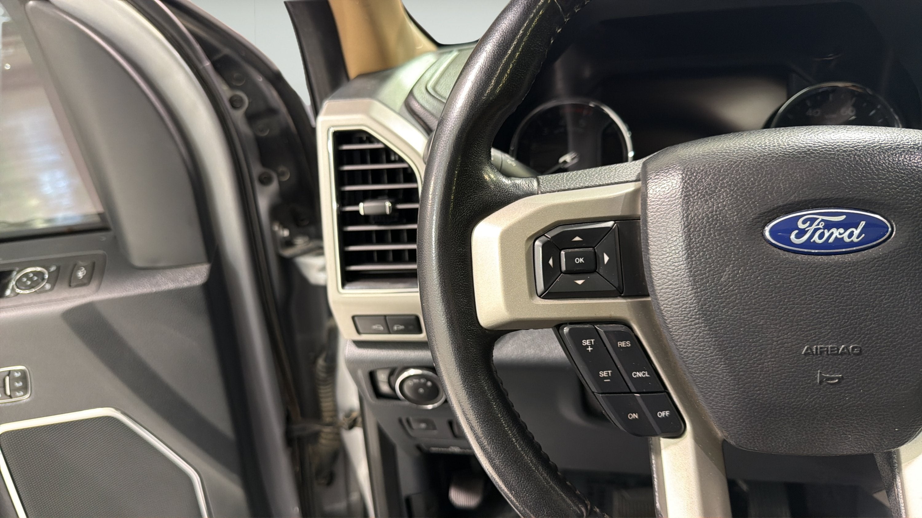 2022 Ford Super Duty F-250 SRW Super Duty