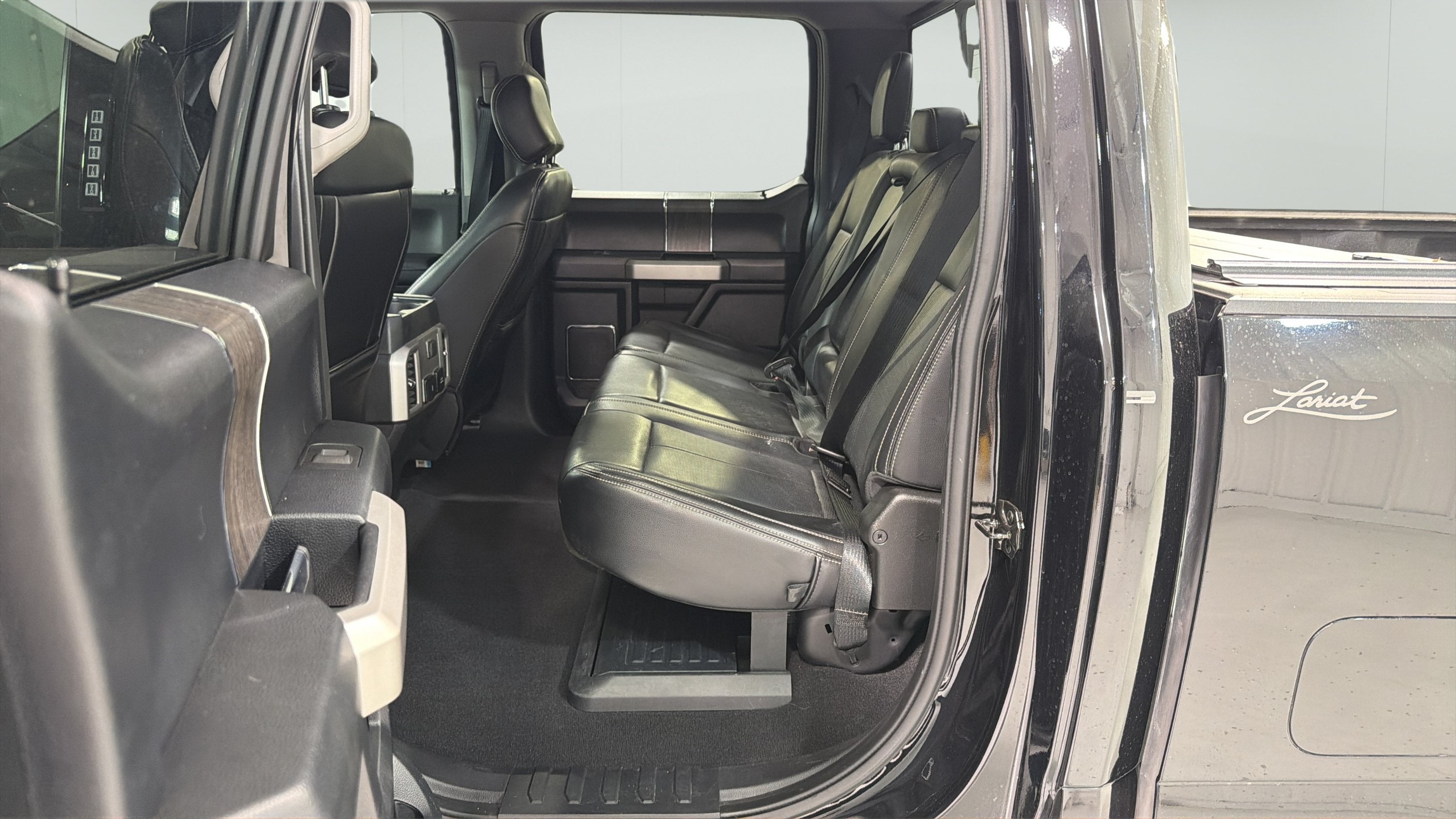 2021 Ford Super Duty F-250 SRW LARIAT