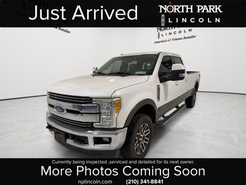 2017 Ford Super Duty F-350 SRW Lariat