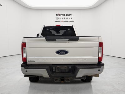 2017 Ford Super Duty F-350 SRW Lariat