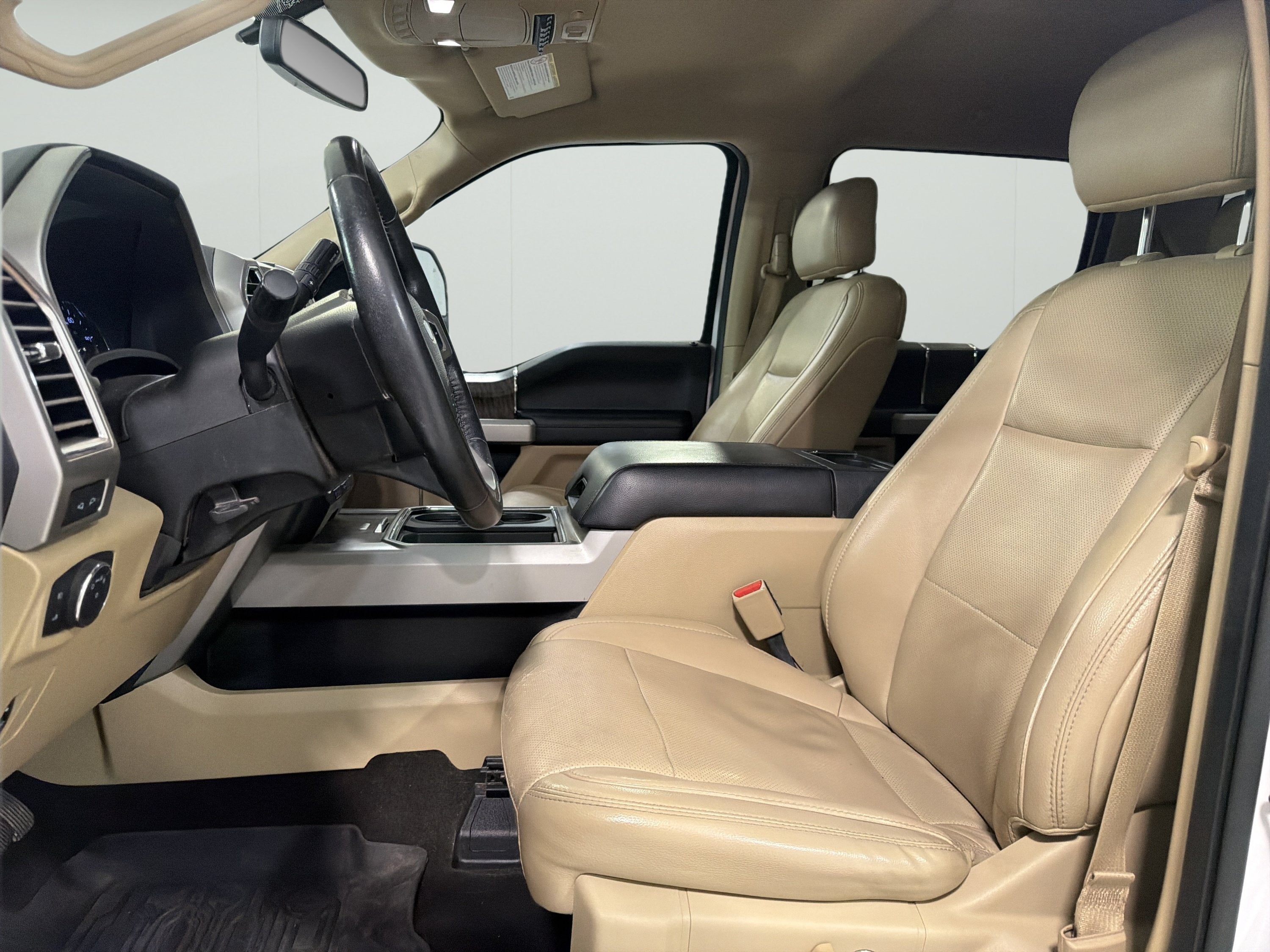 2017 Ford Super Duty F-350 SRW Lariat