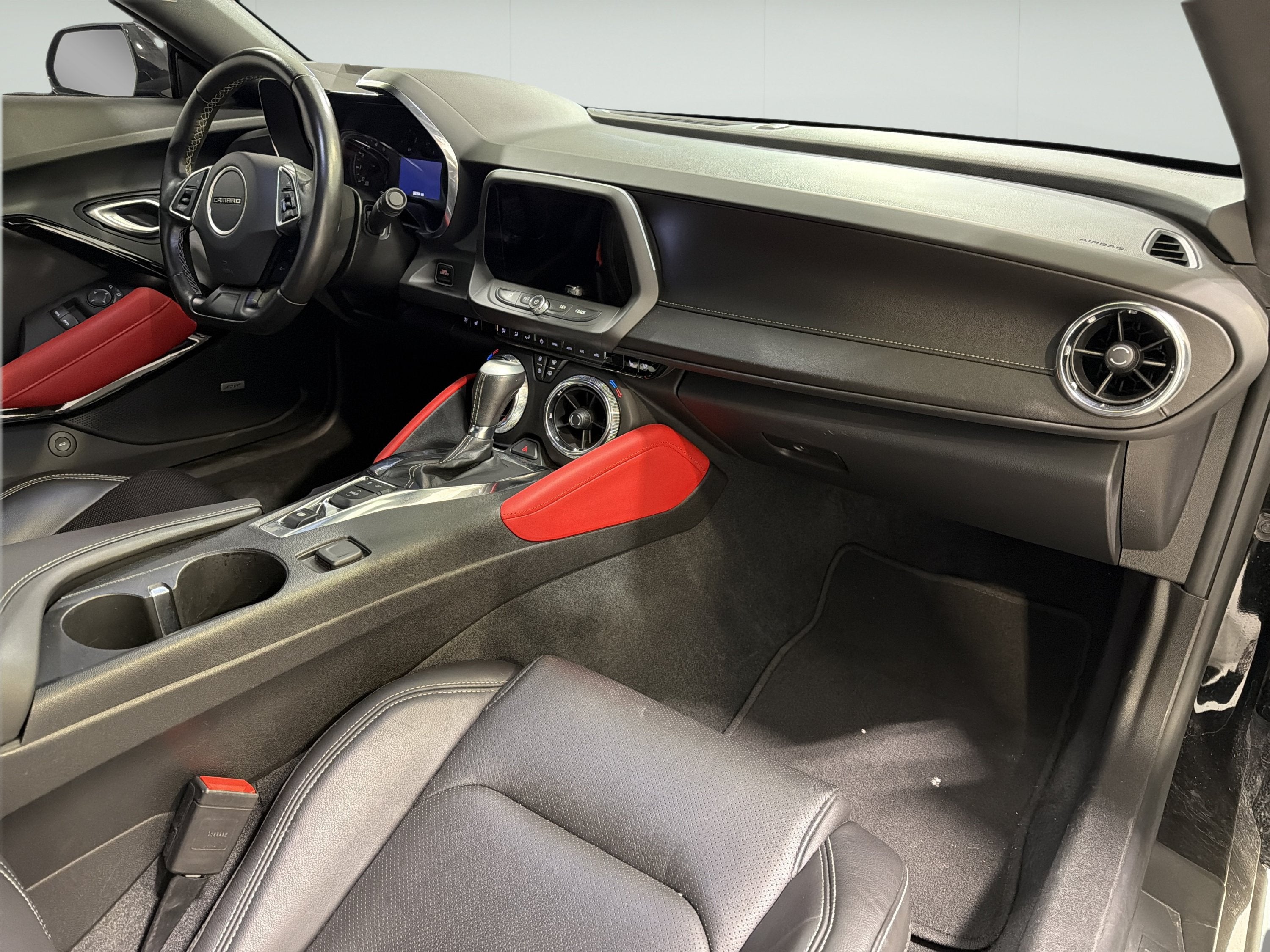 2022 Chevrolet Camaro 2LT