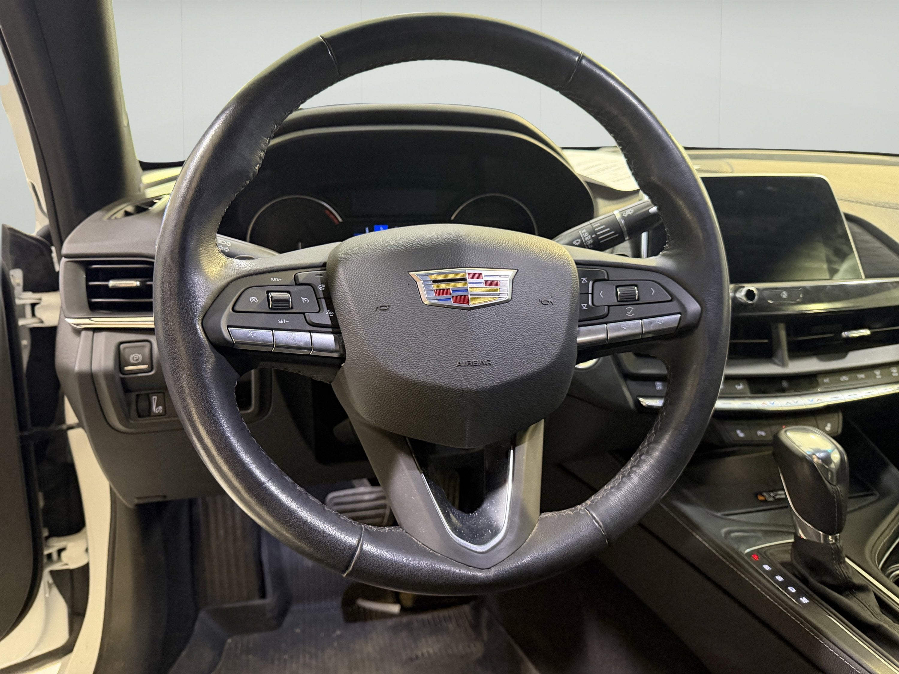 2024 Cadillac CT4 Luxury