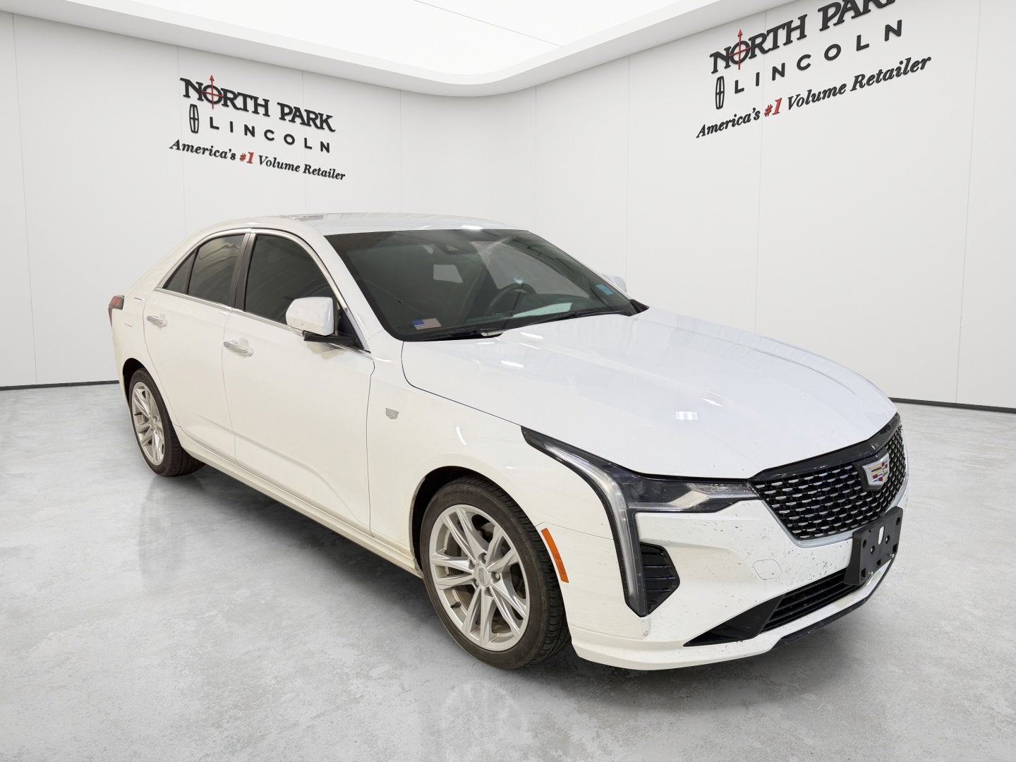 2024 Cadillac CT4 Luxury