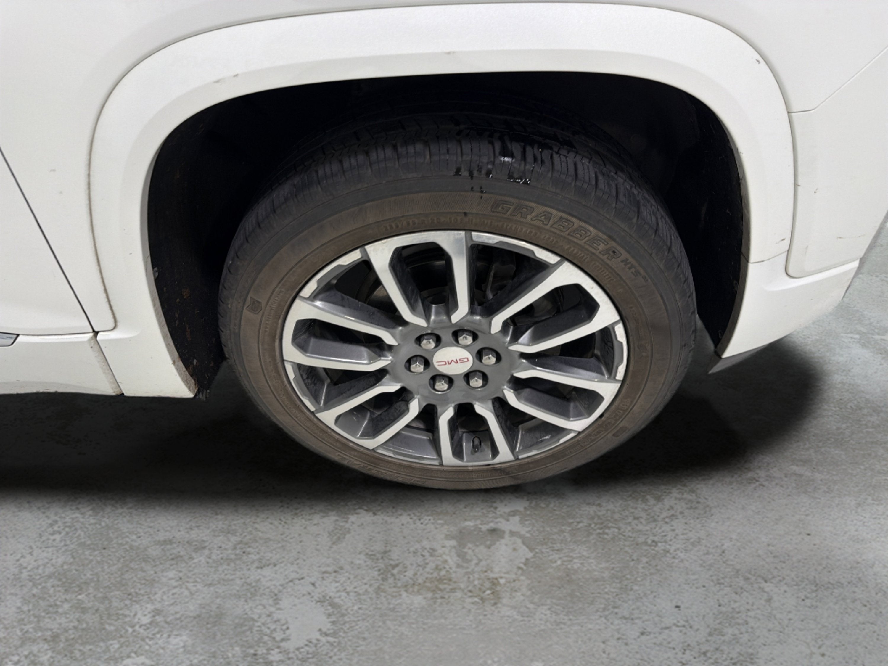 2022 GMC Acadia Denali
