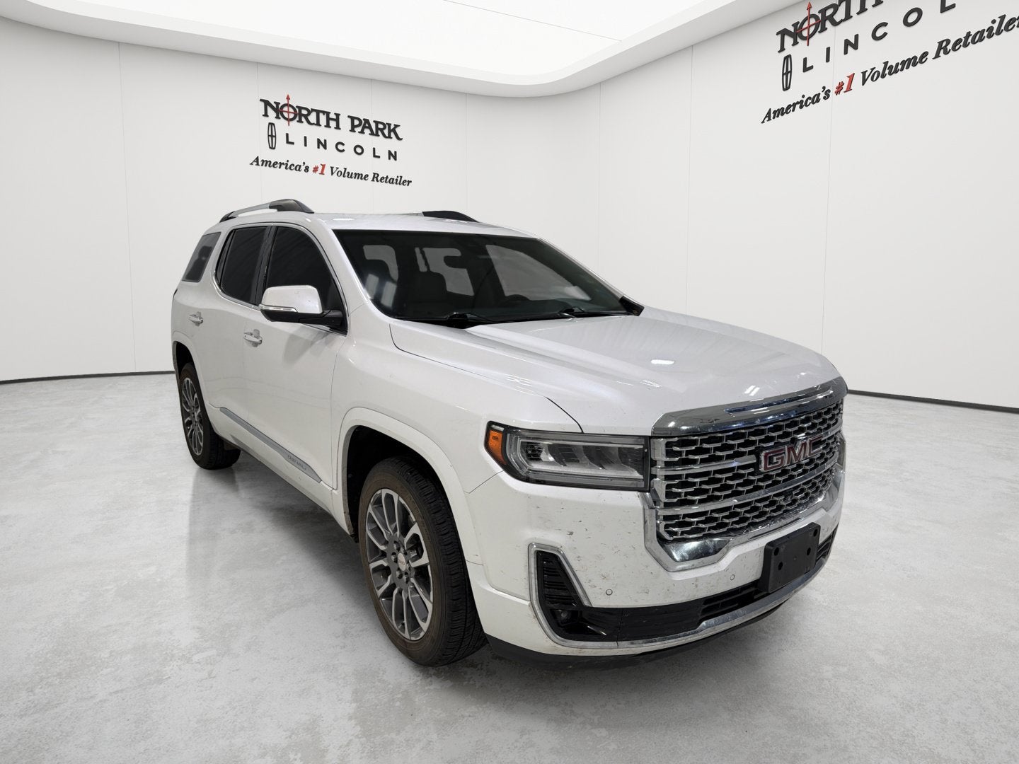 2022 GMC Acadia Denali