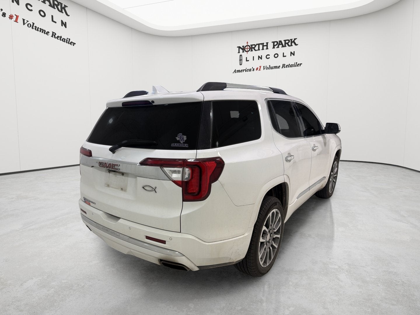 2021 GMC Acadia Denali