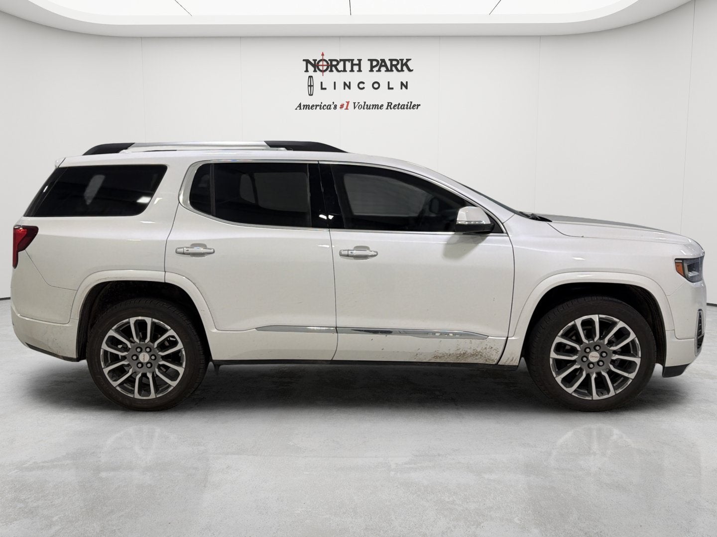 2021 GMC Acadia Denali