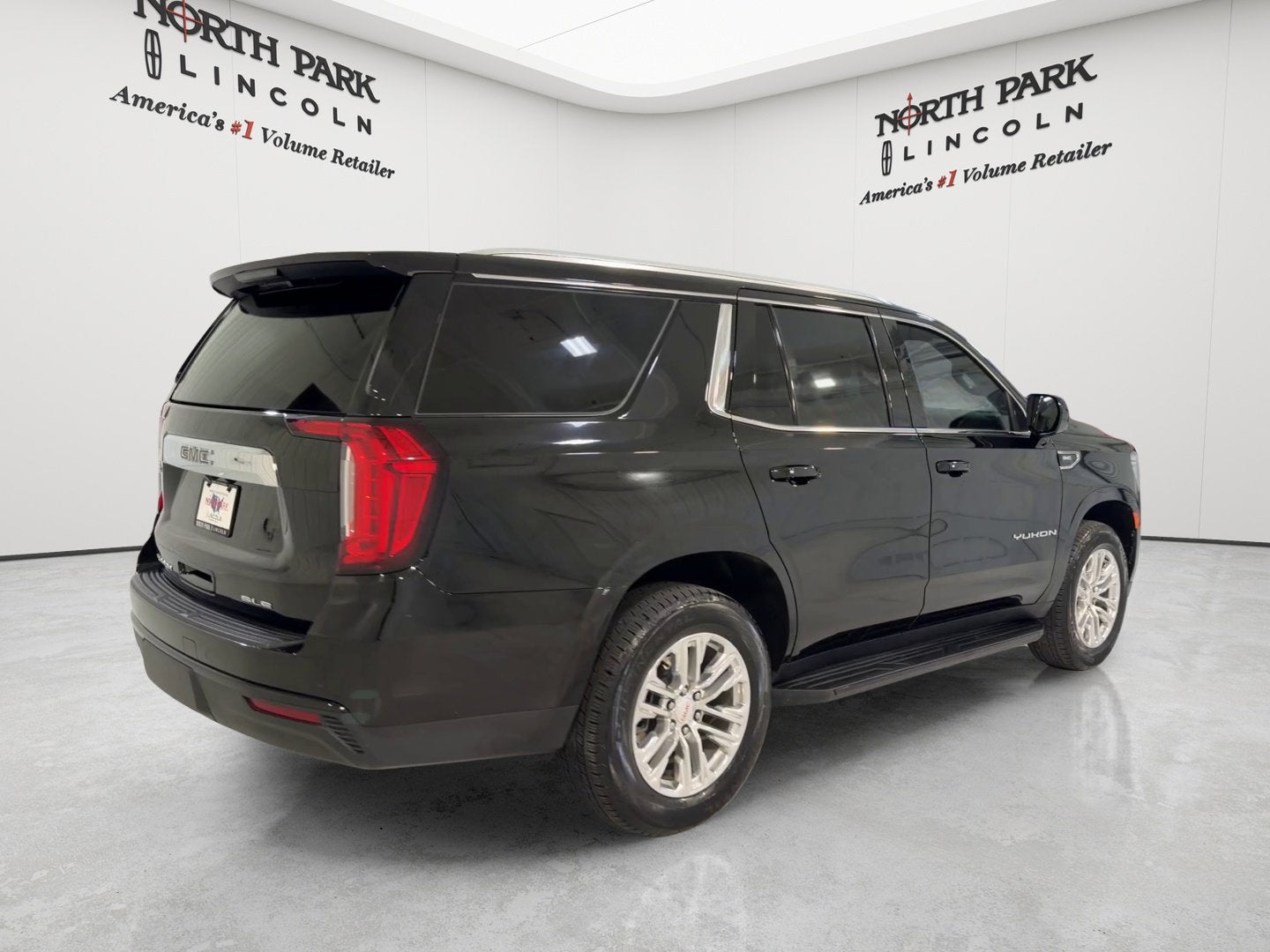 2024 GMC Yukon SLE