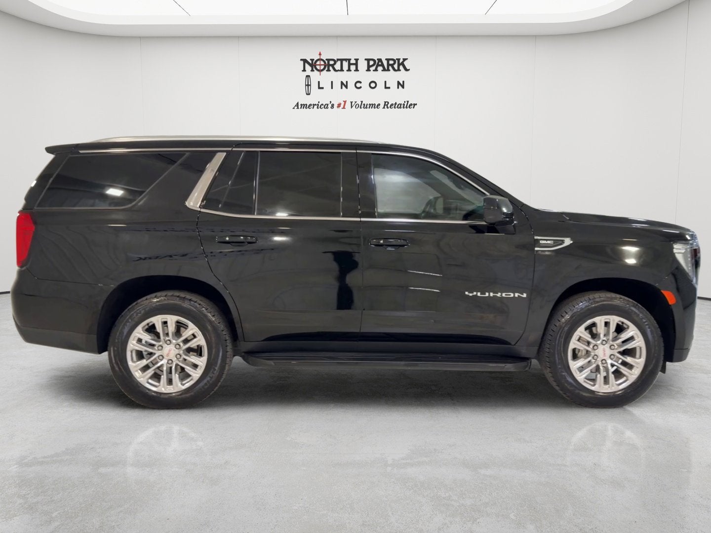 2024 GMC Yukon SLE