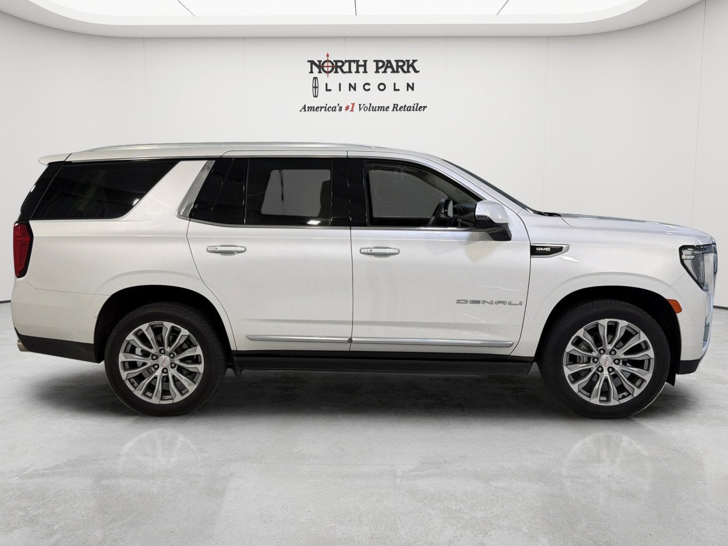 2022 GMC Yukon Denali