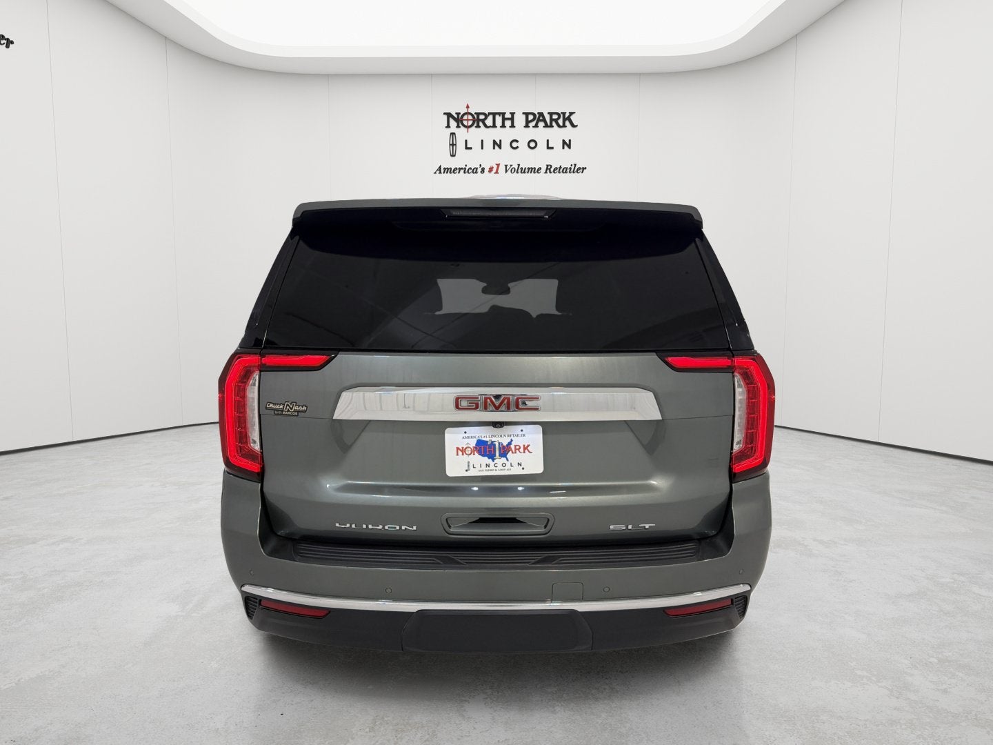 2023 GMC Yukon XL SLT