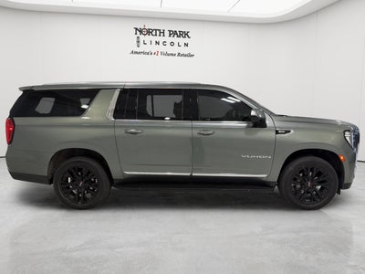2023 GMC Yukon XL SLT