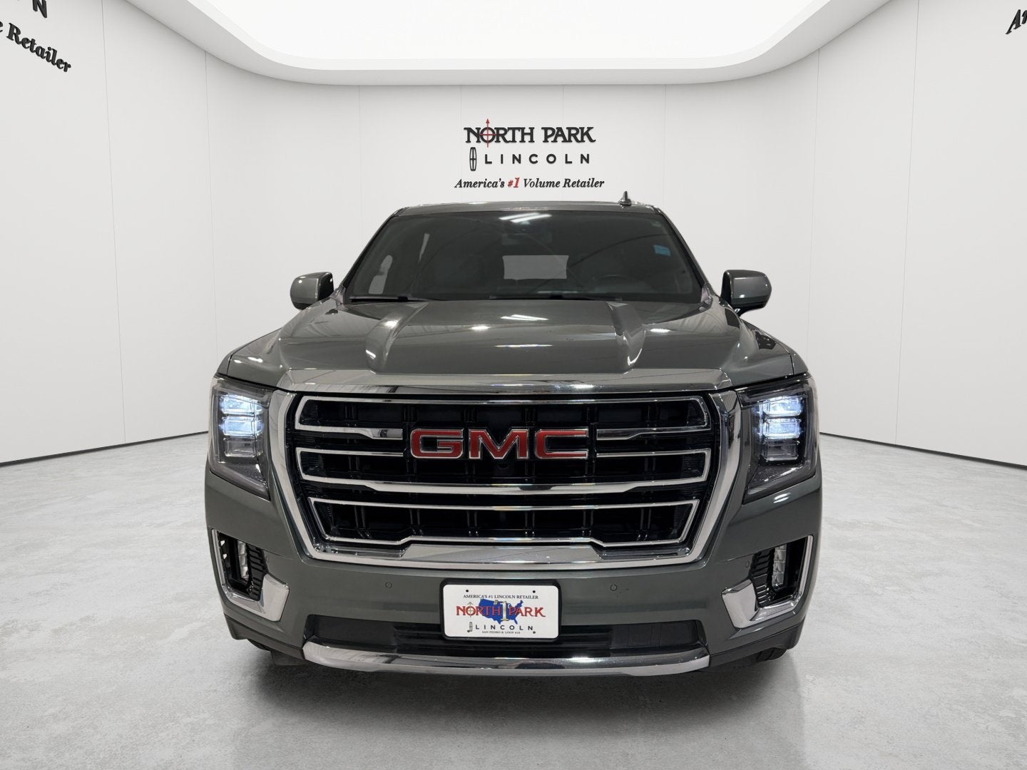 2023 GMC Yukon XL SLT
