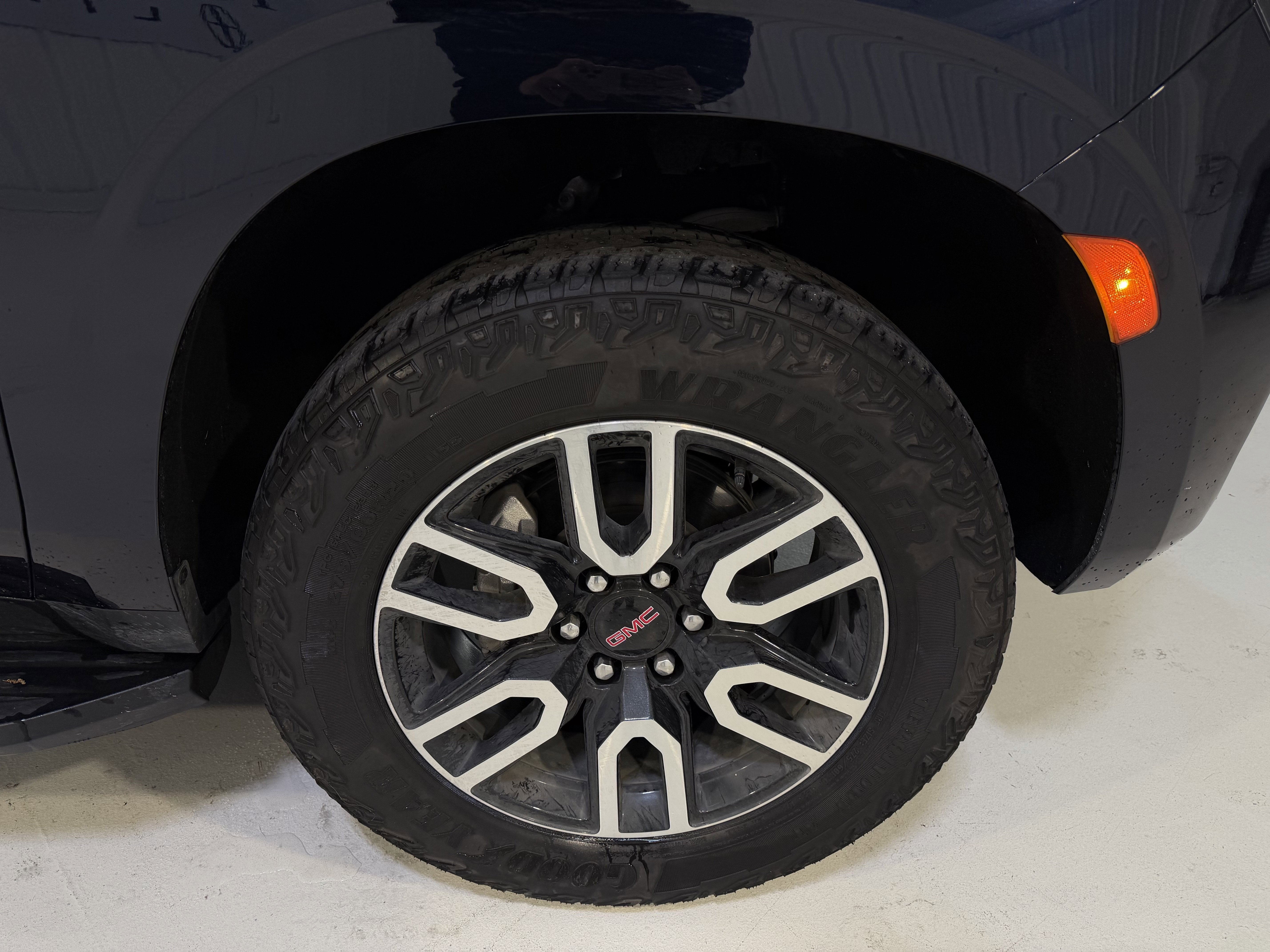 2024 GMC Yukon AT4