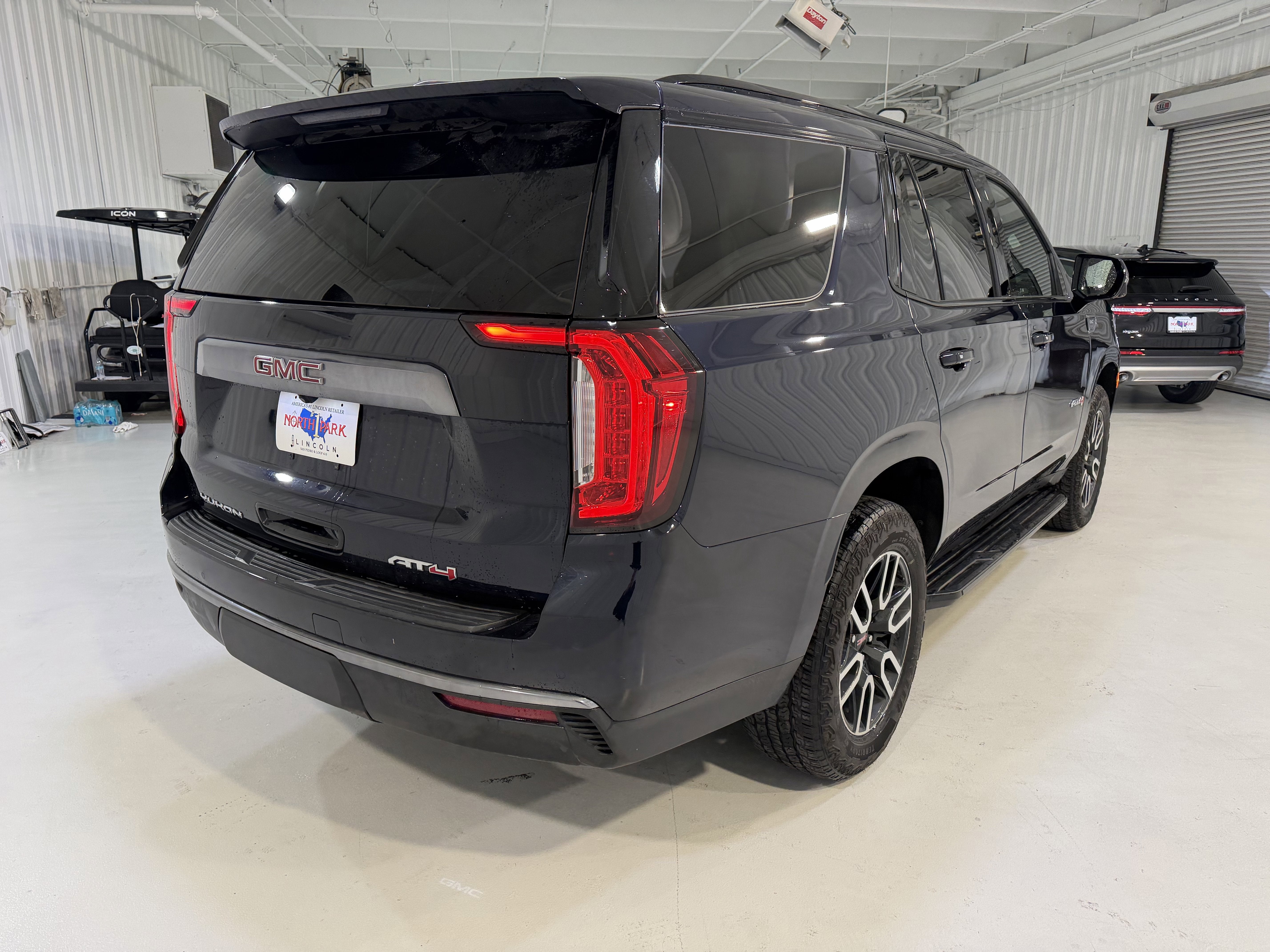 2024 GMC Yukon AT4