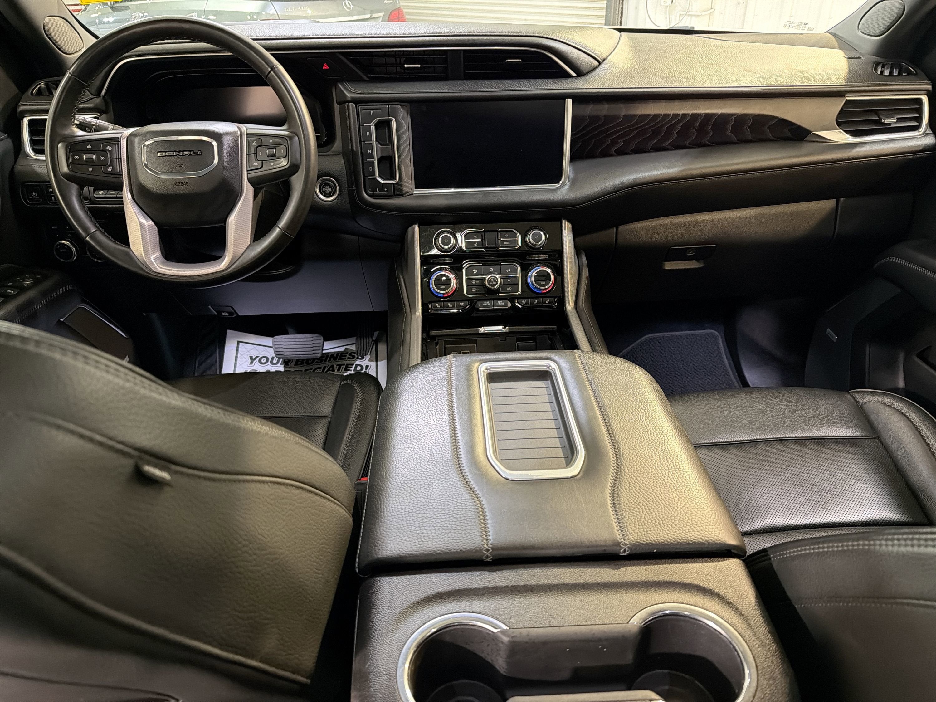 2023 GMC Yukon Denali