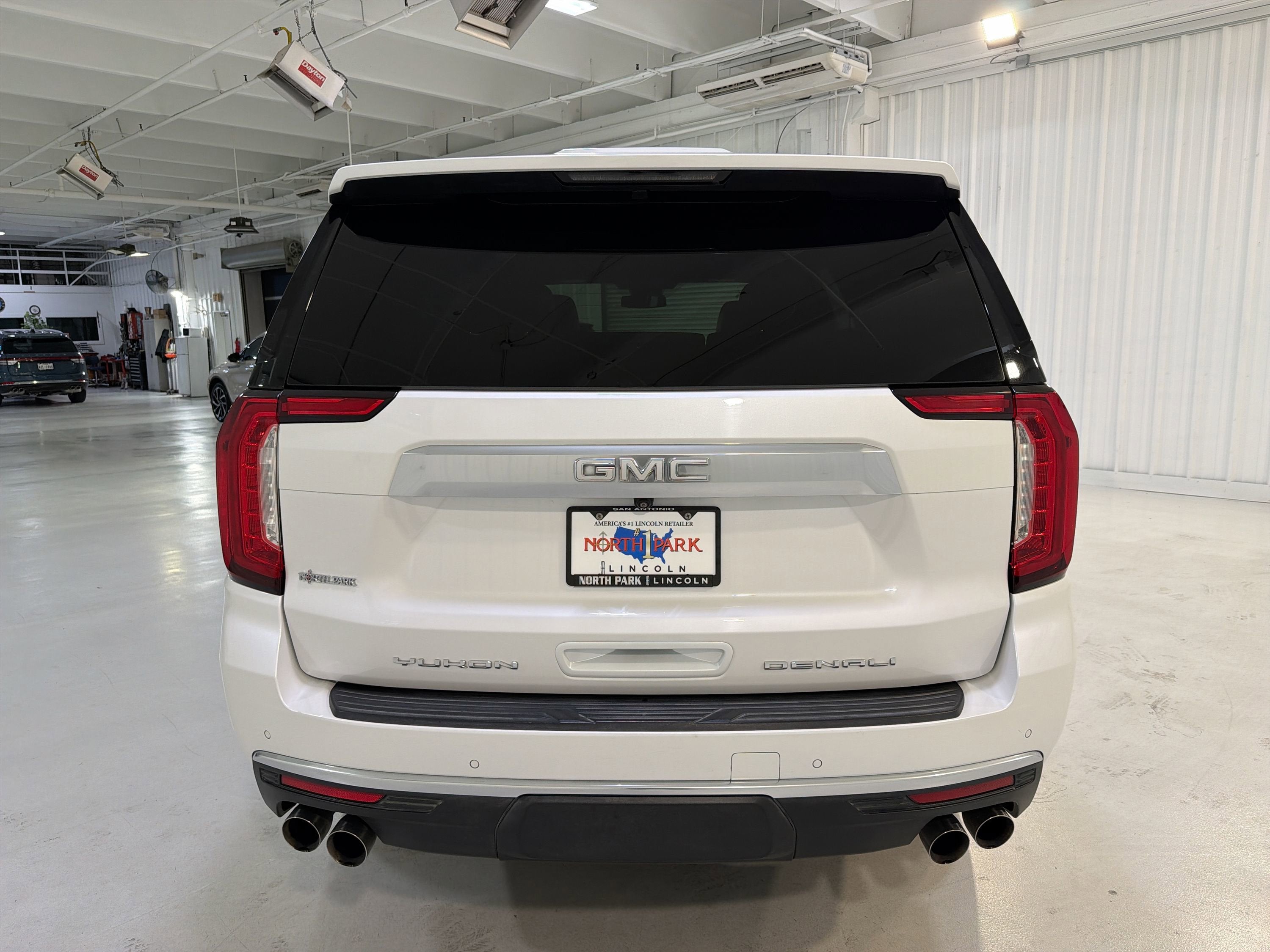 2023 GMC Yukon Denali