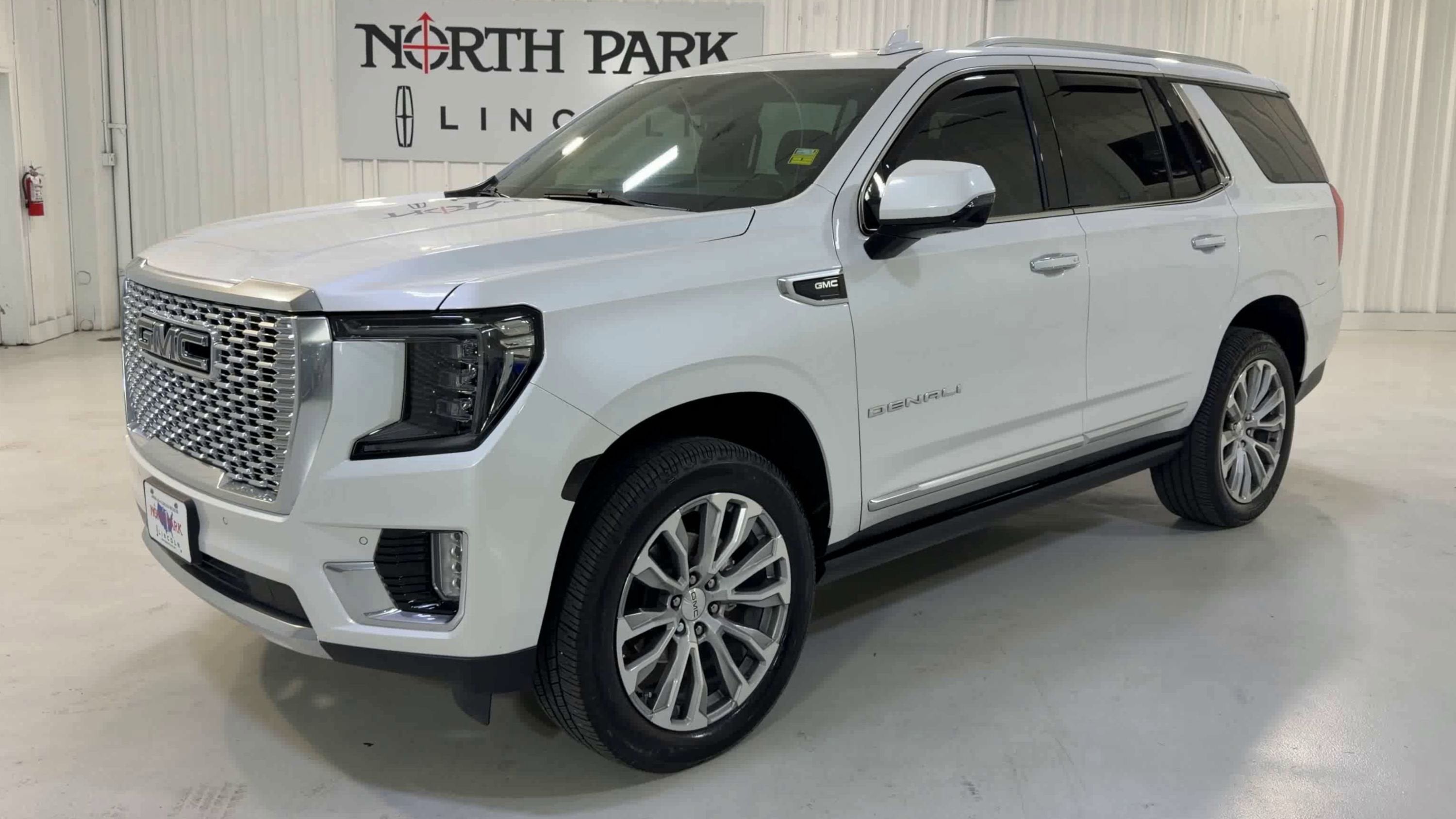 2023 GMC Yukon Denali