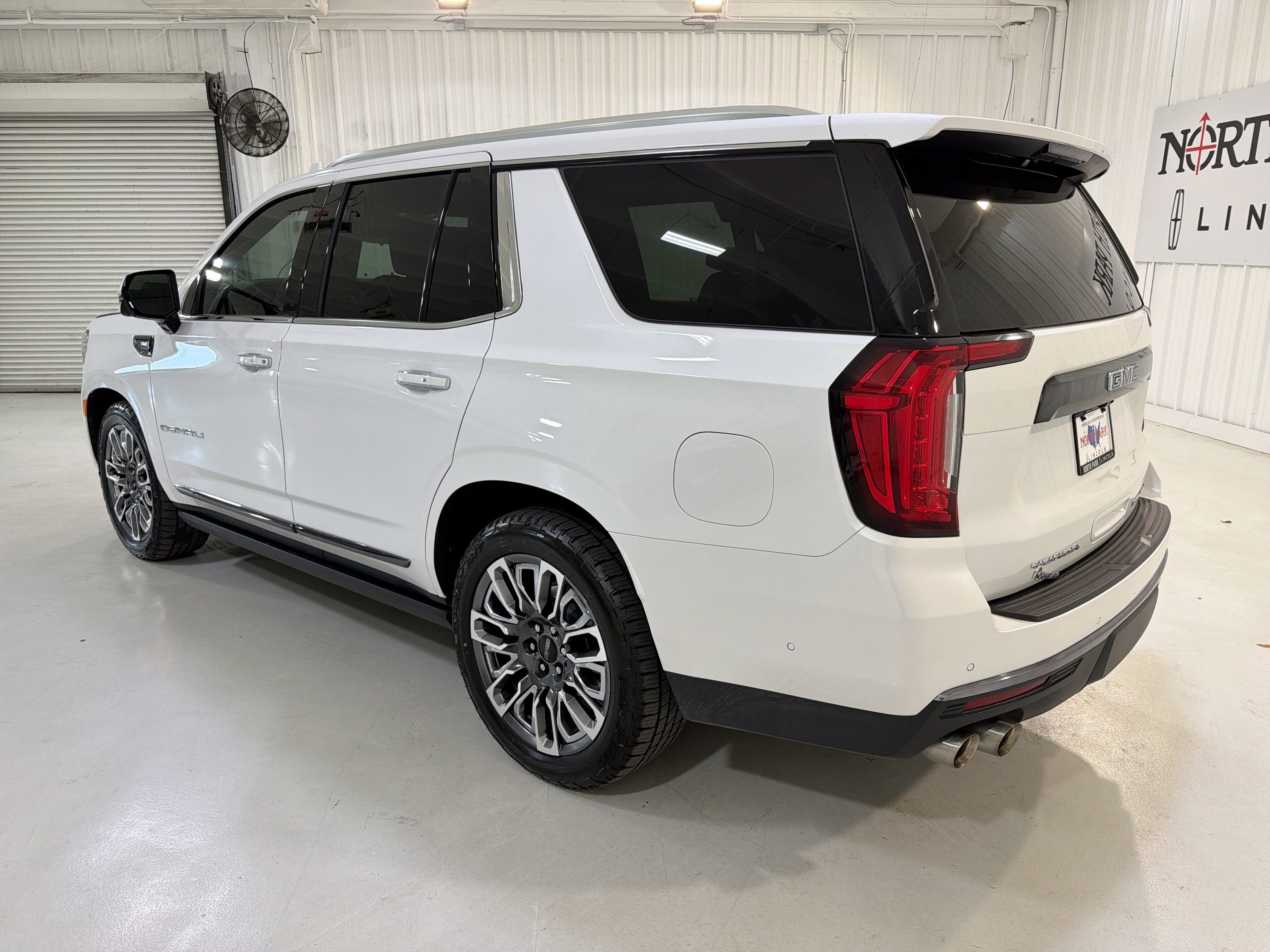 2024 GMC Yukon Denali Ultimate