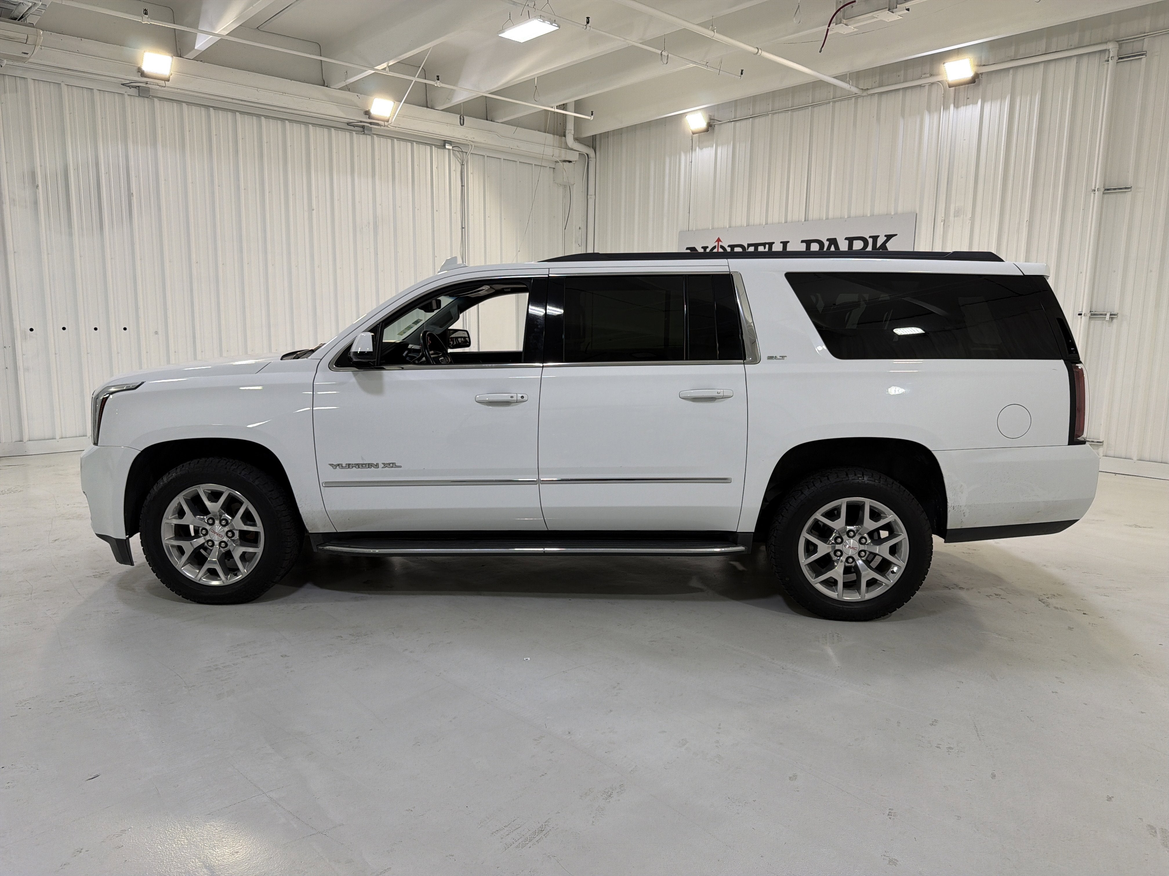 2016 GMC Yukon XL SLT