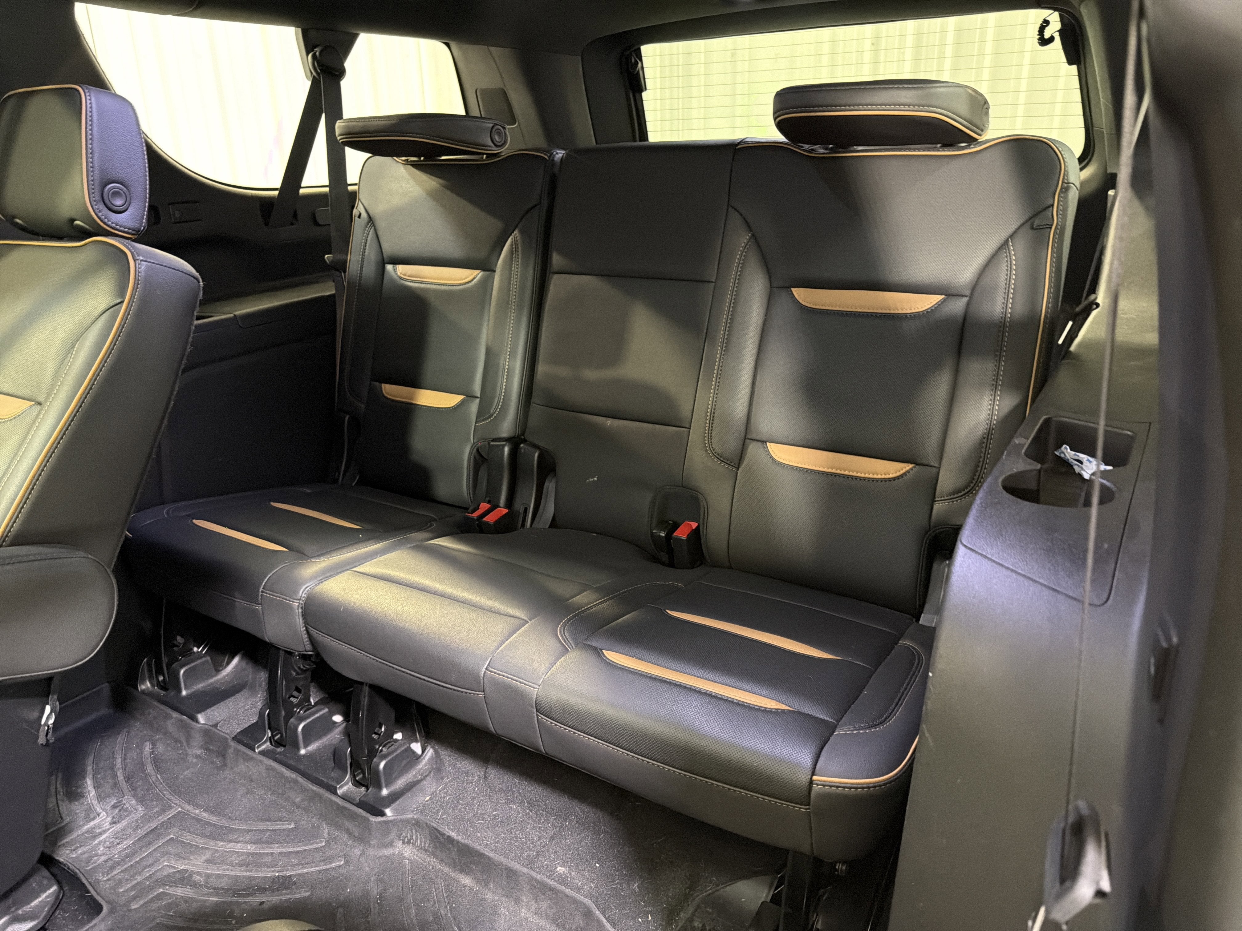 2023 GMC Yukon XL AT4