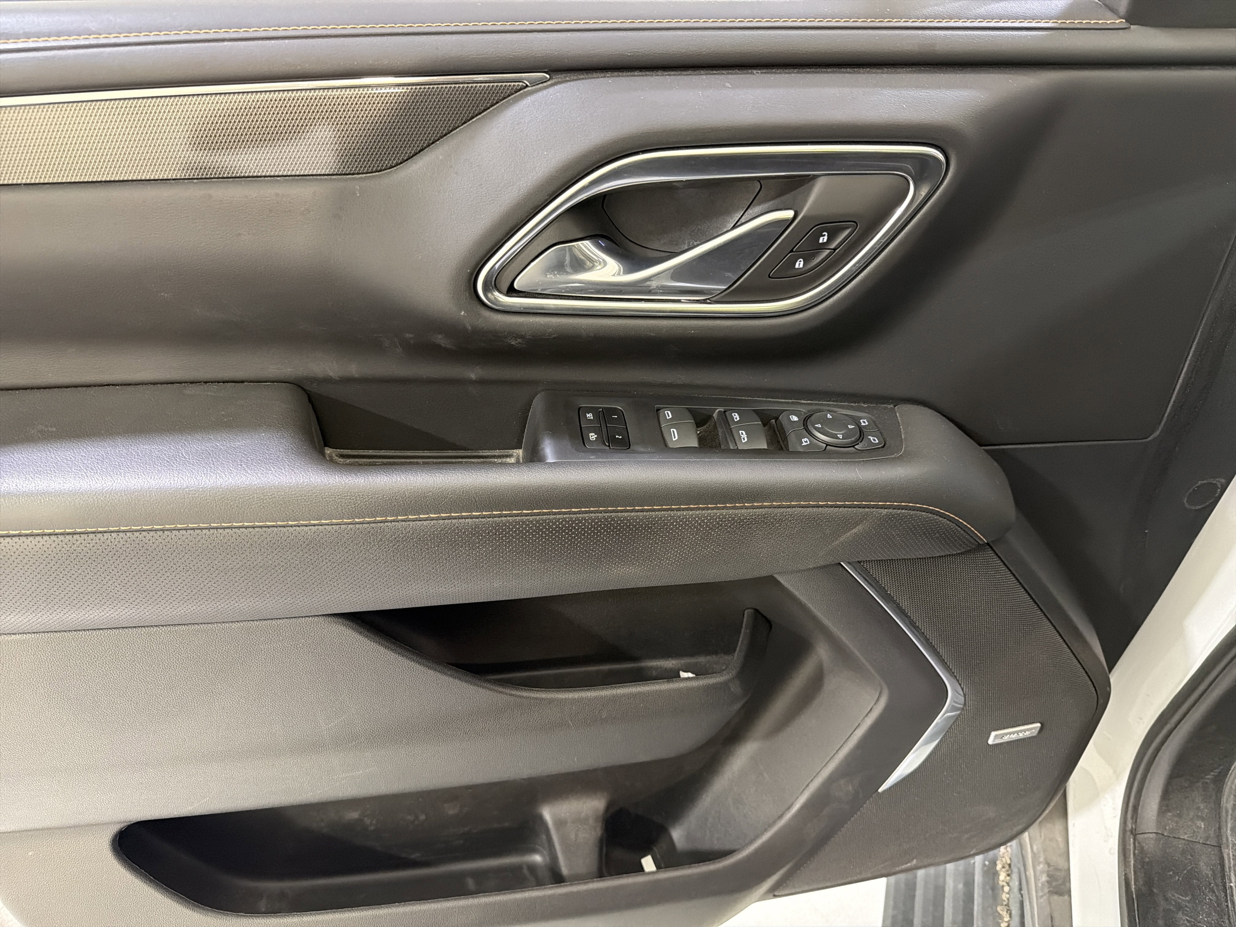 2023 GMC Yukon XL AT4