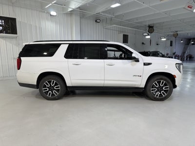 2023 GMC Yukon XL AT4