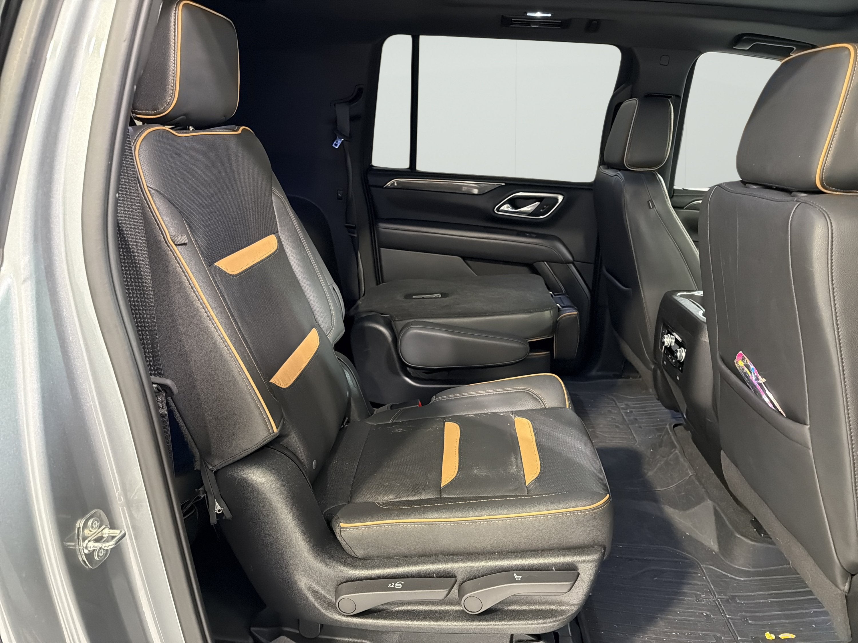 2023 GMC Yukon XL AT4