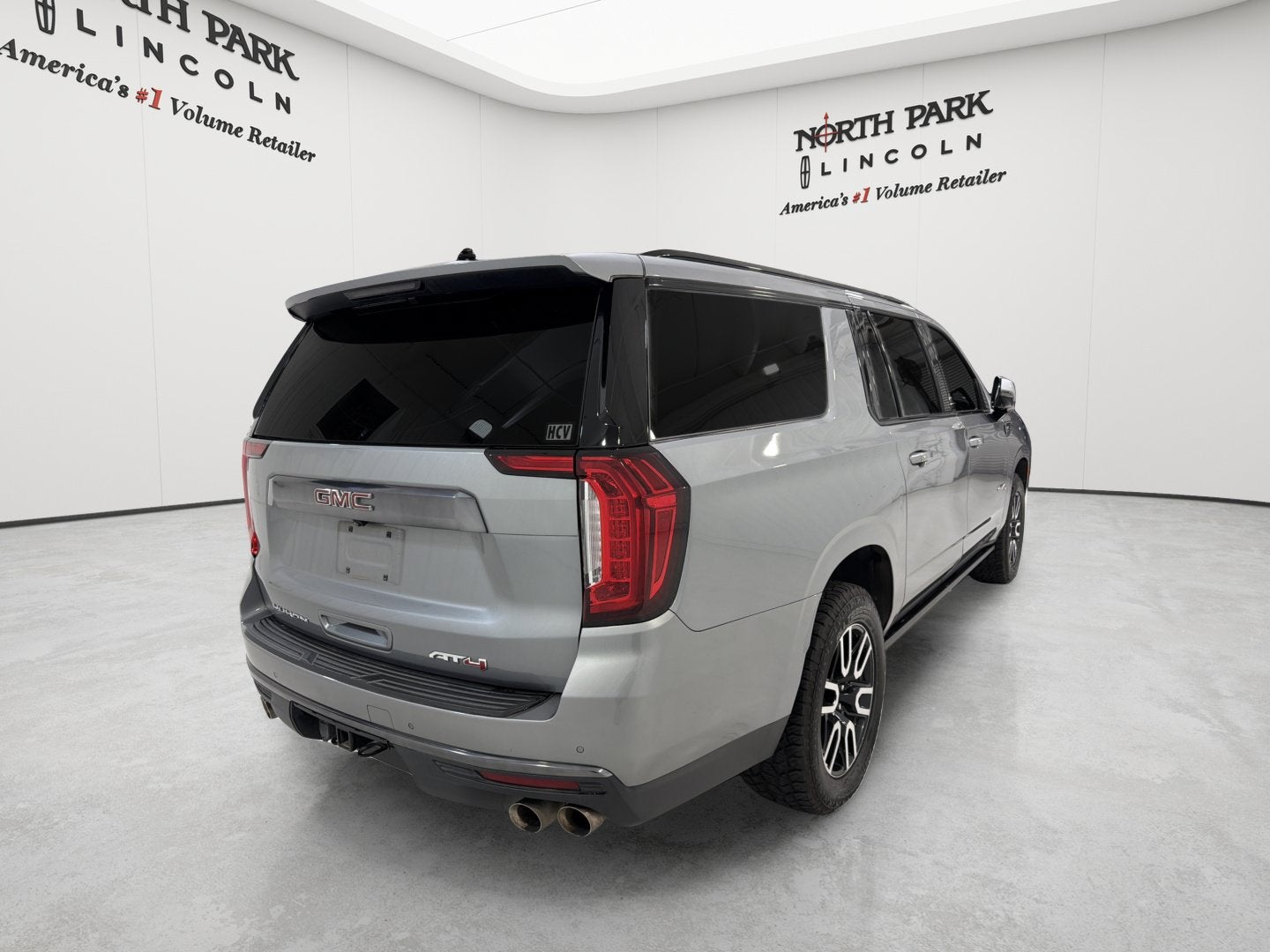 2023 GMC Yukon XL AT4